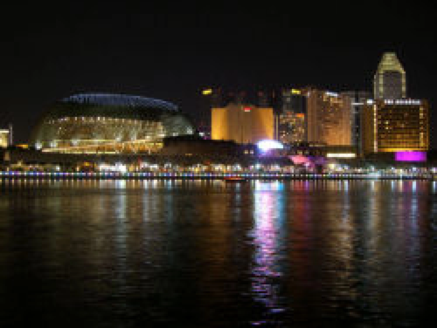 Singapore 2008 at night… the project is progressing well