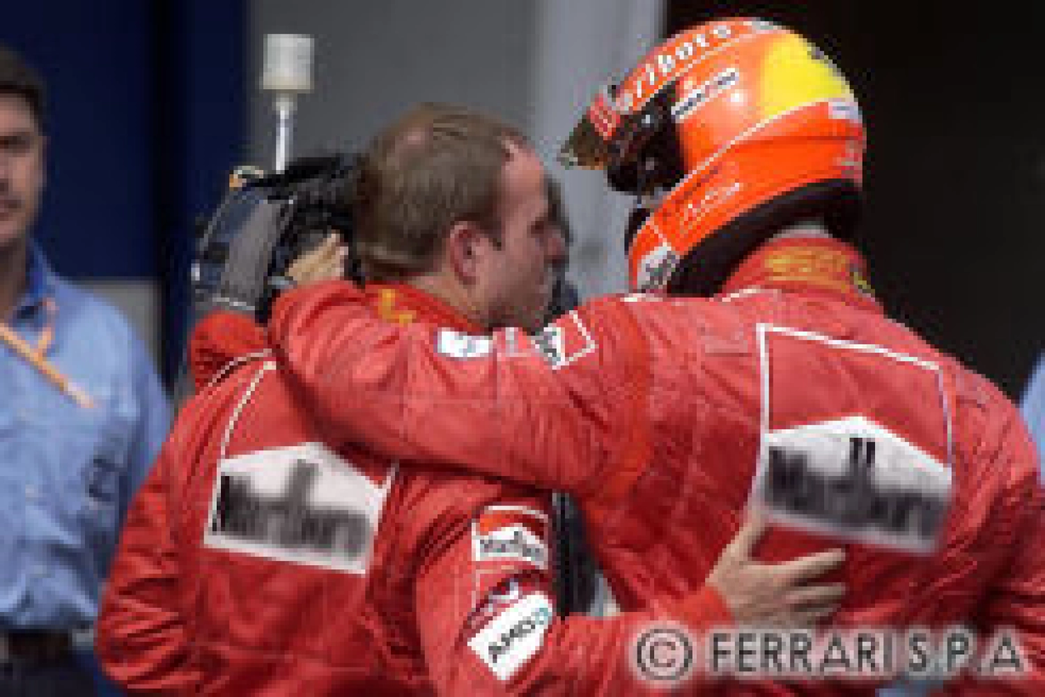 Schumacher extends his consultancy contract with Ferrari