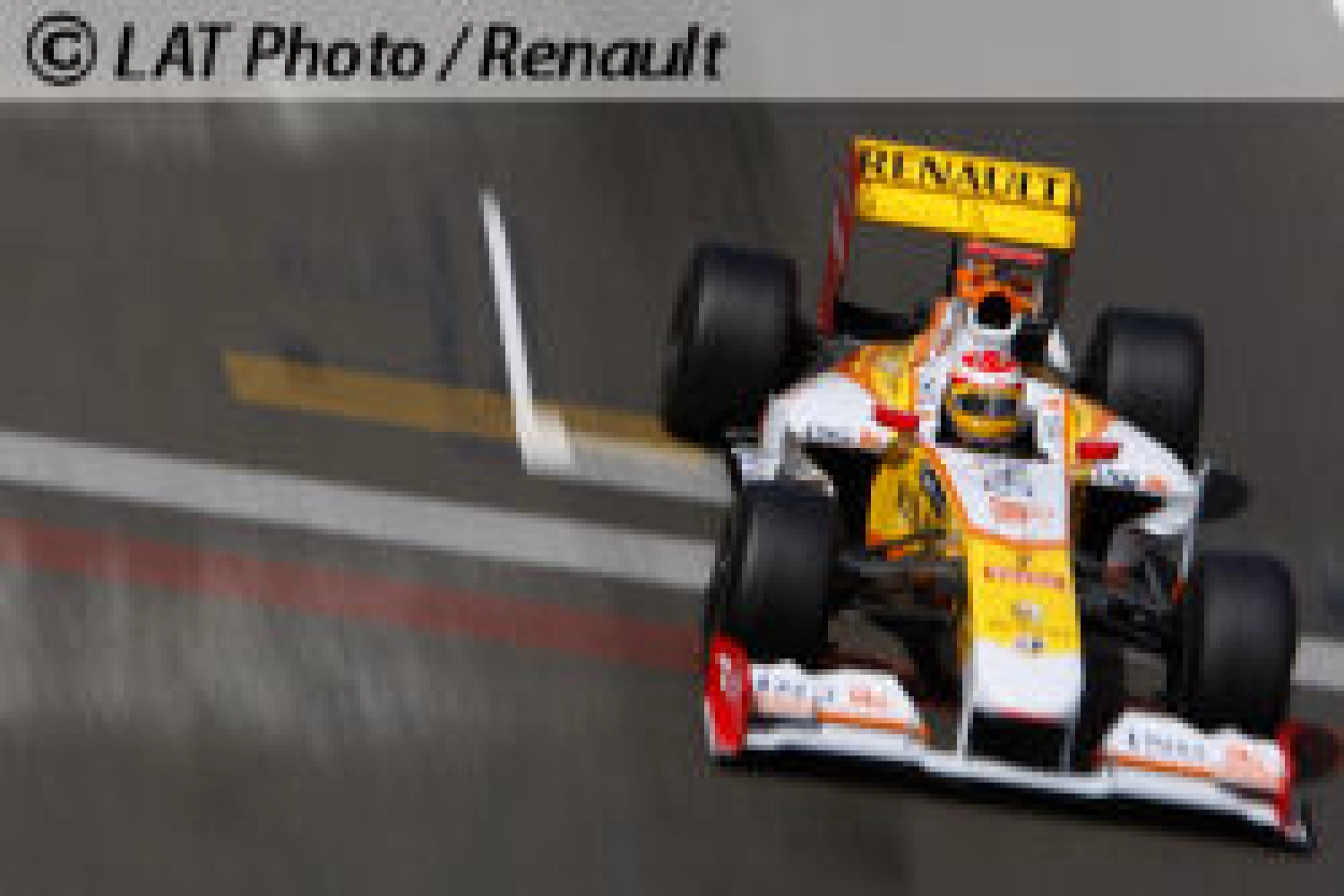 Friday: Alonso and Renault avoid drowning!