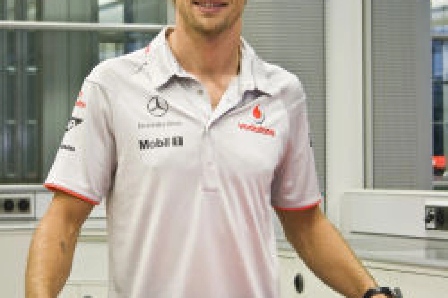 Button will participate with McLaren in the Valencia test sessions
