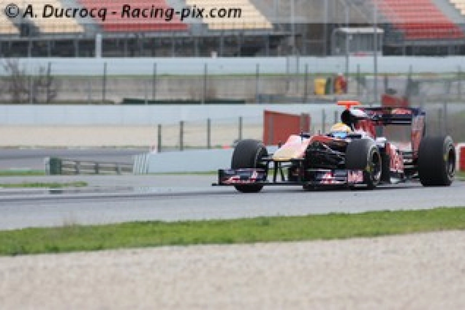 Alguersuari aims for Red Bull in 2011