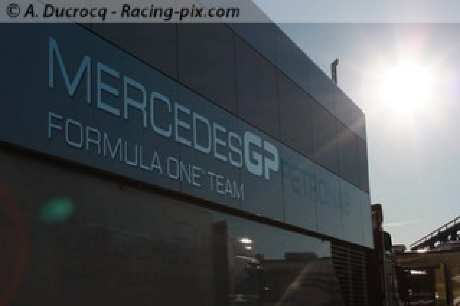 Mercedes GP will present the W02 on February 1st