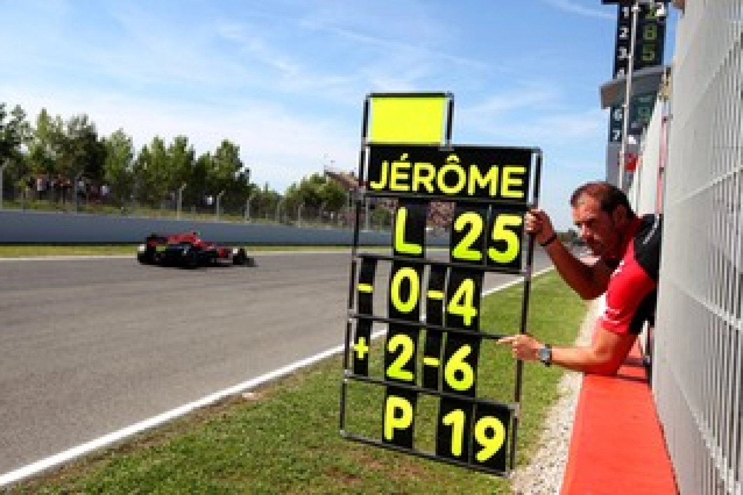 Friday: Virgin satisfies its pilots