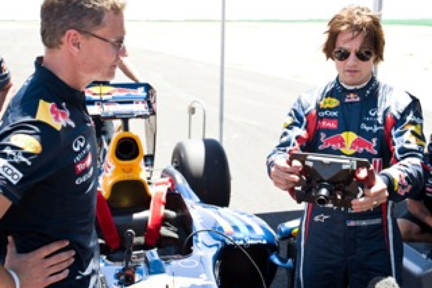 Tom Cruise driving a Red Bull F1