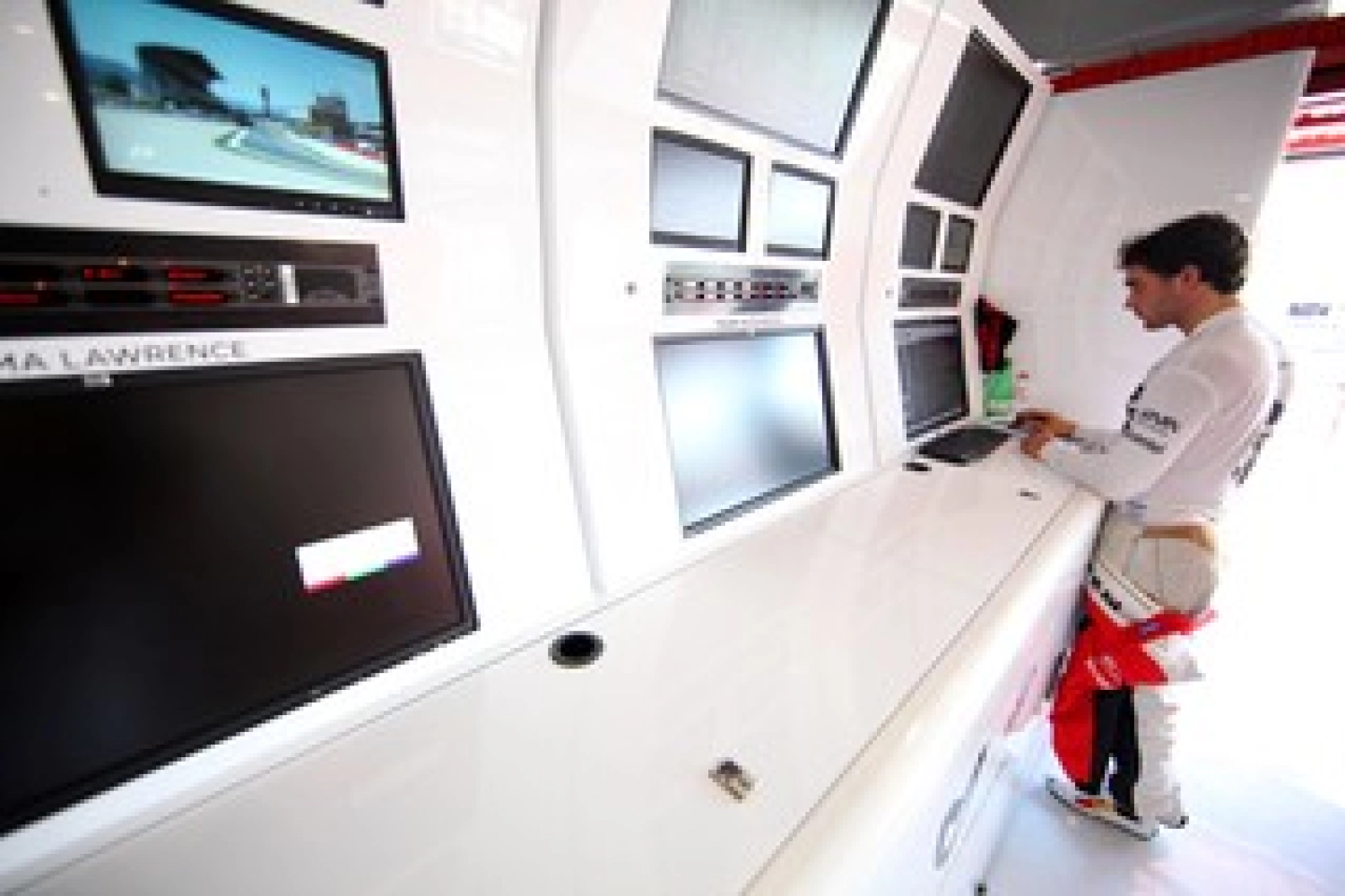 Virgin Racing in search of new horizons