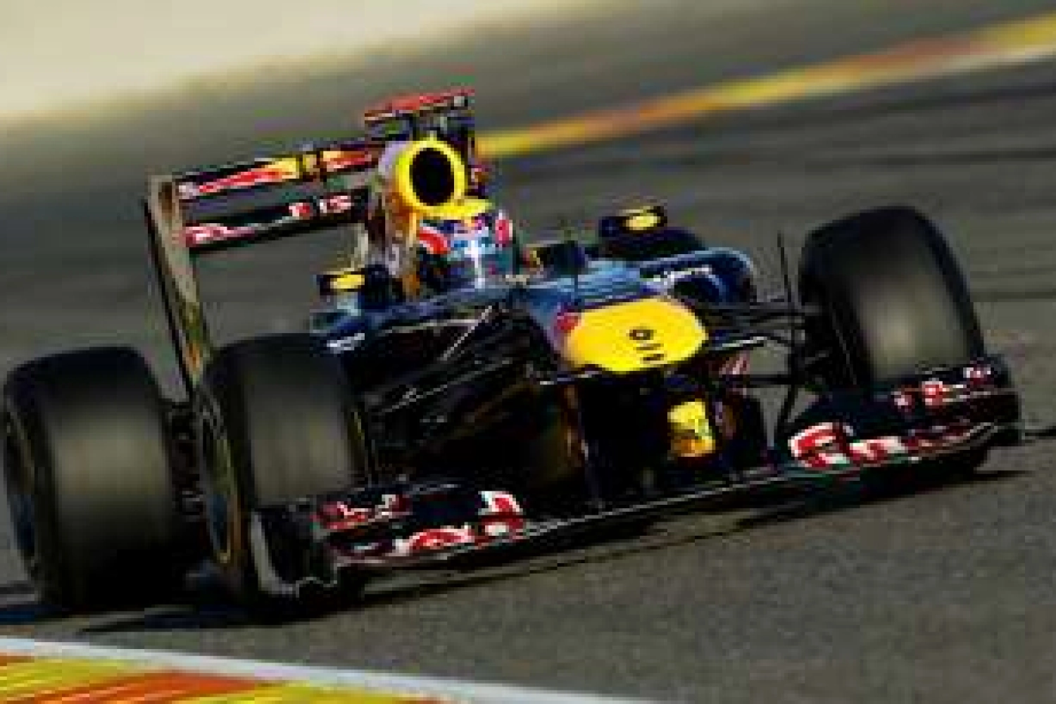 GP Great Britain – Free Practice 1: Webber far ahead