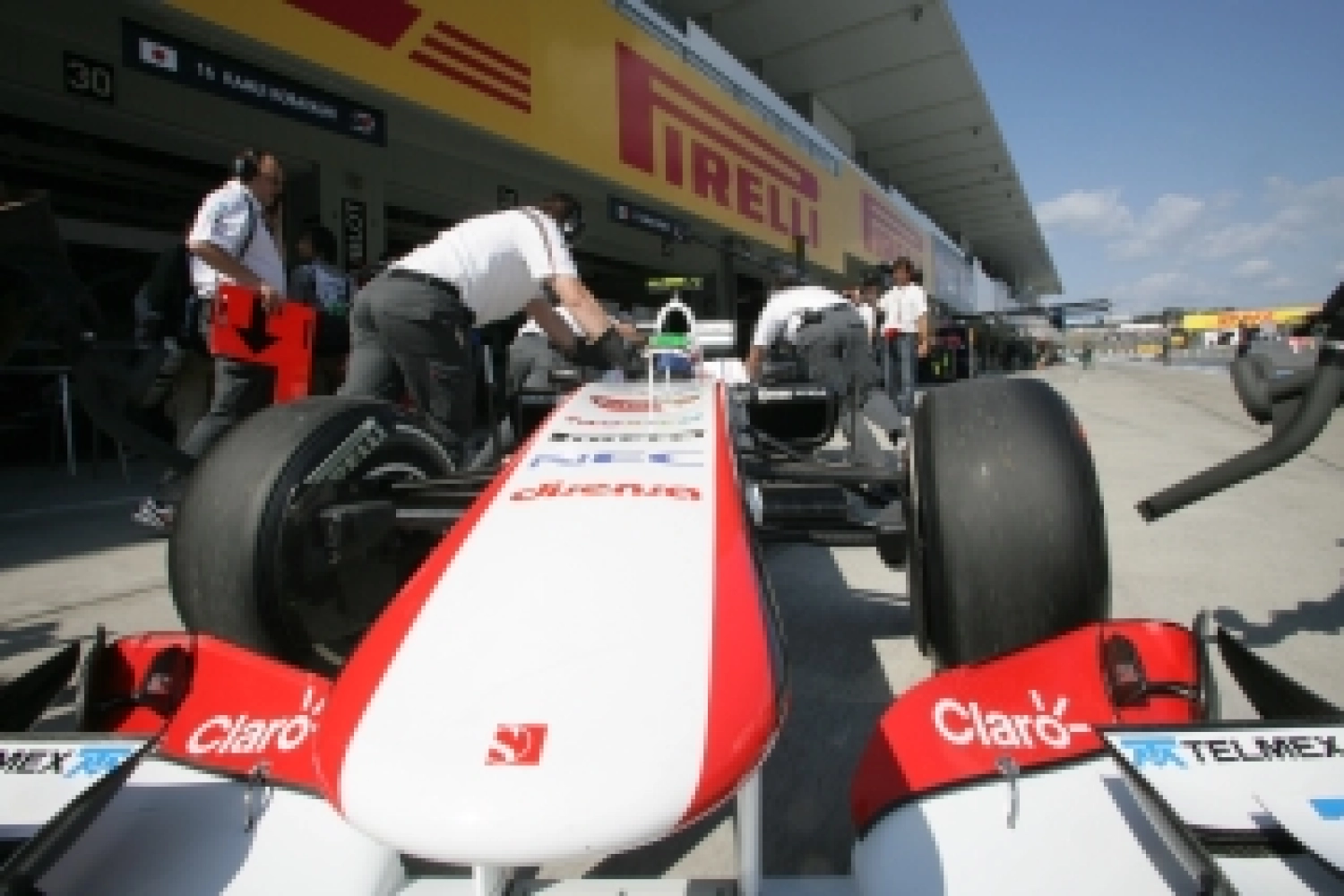 Friday: the new features successfully tested at Sauber