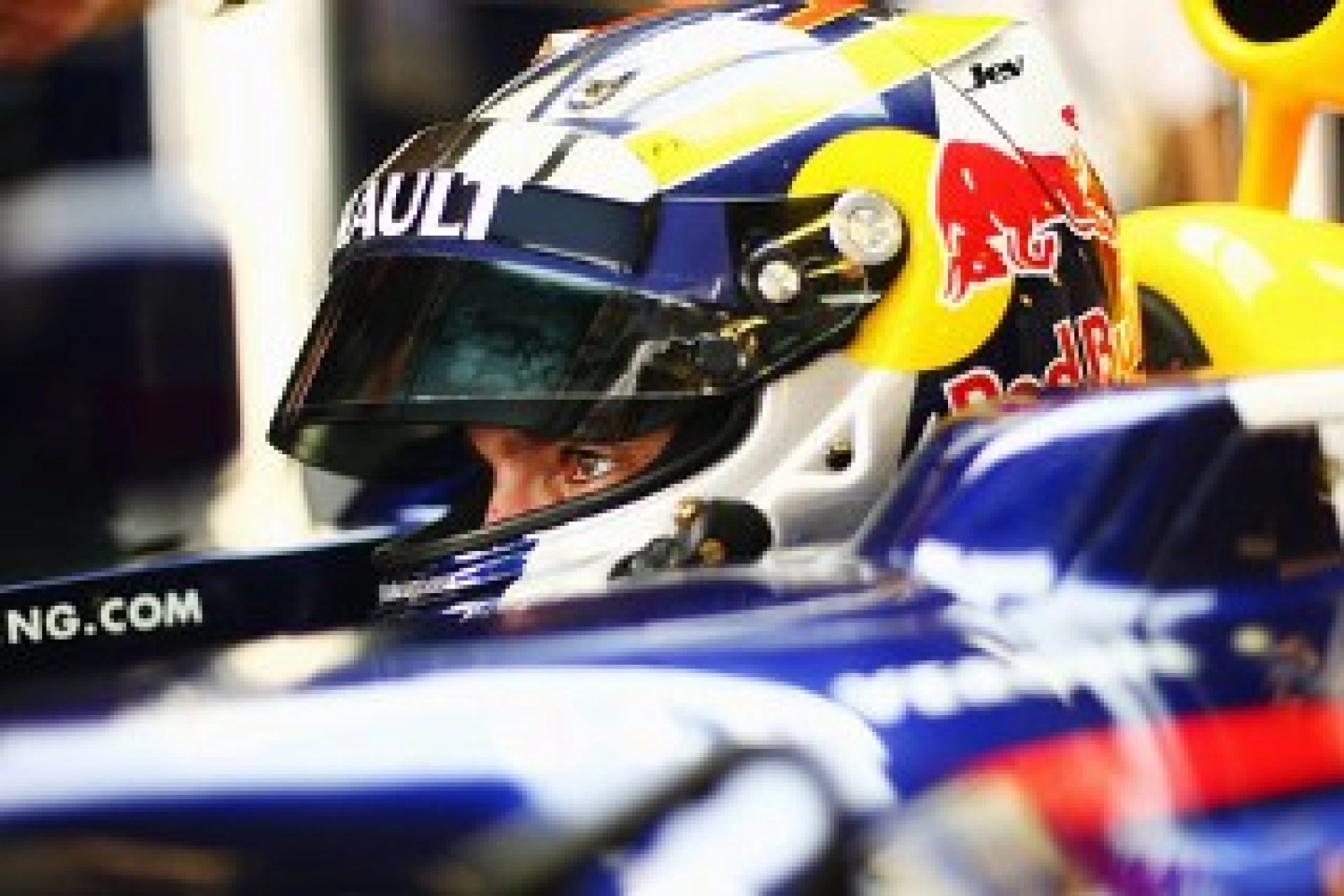 Private Tests – Day 3: Three for Vergne and Red Bull