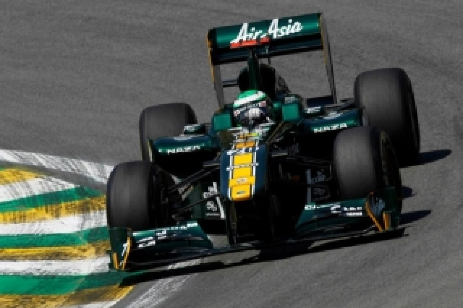 Sunday: 10th place secured for Team Lotus