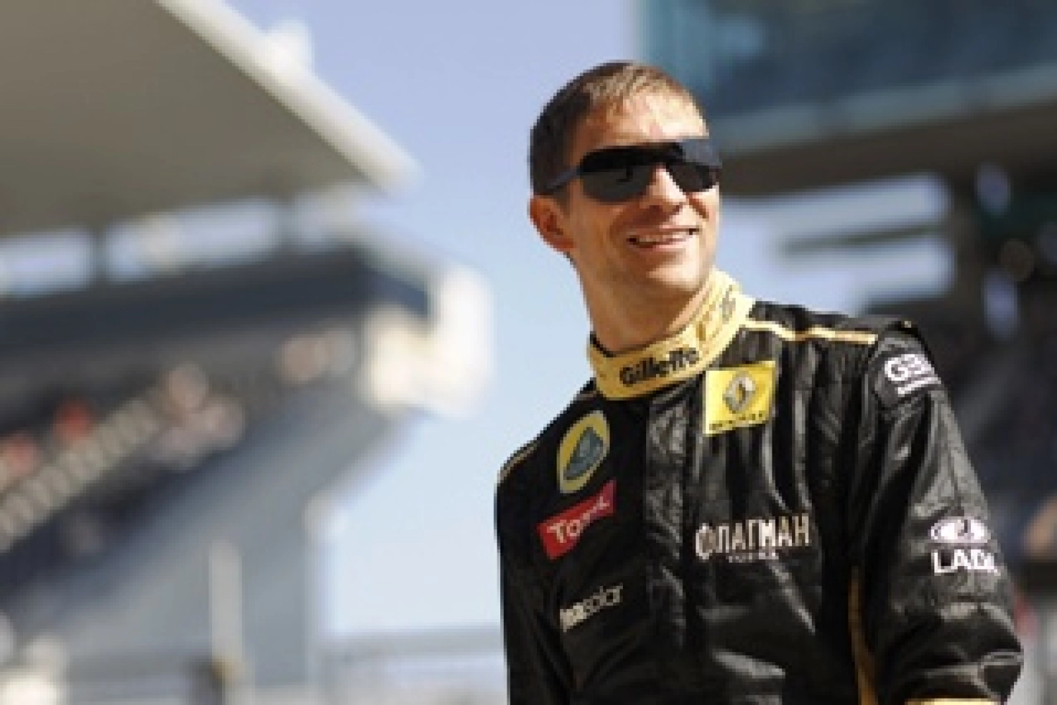 Sunday: Petrov brings two points to Renault at Suzuka