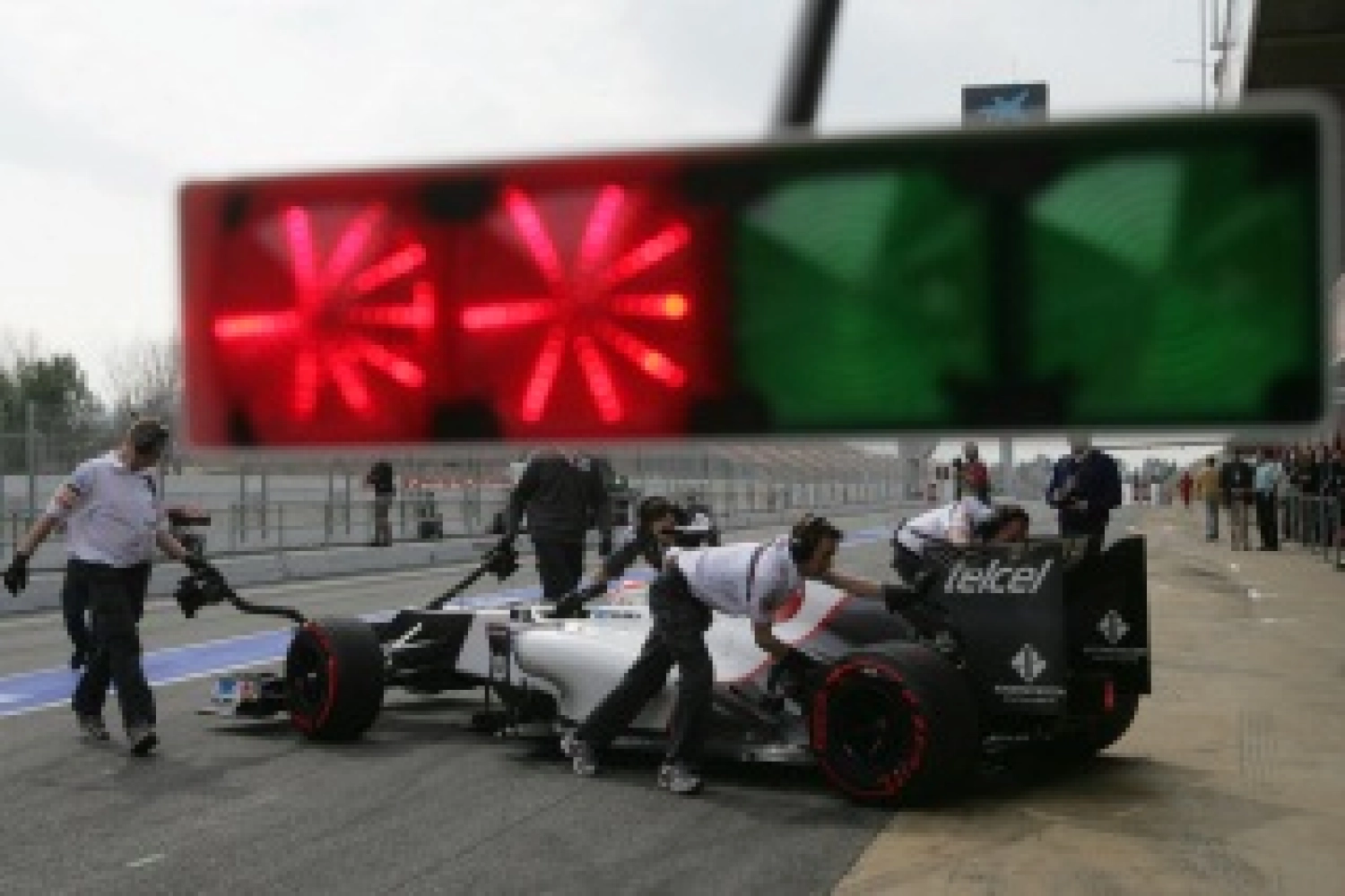 Sauber begins its 20th season with ambition