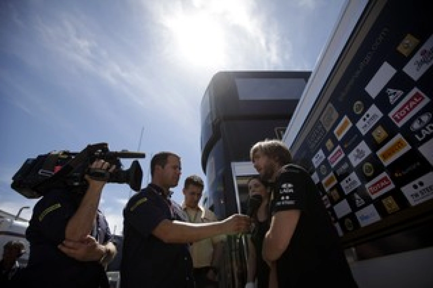 TF1 will commentate on the Bahrain Grand Prix in France!