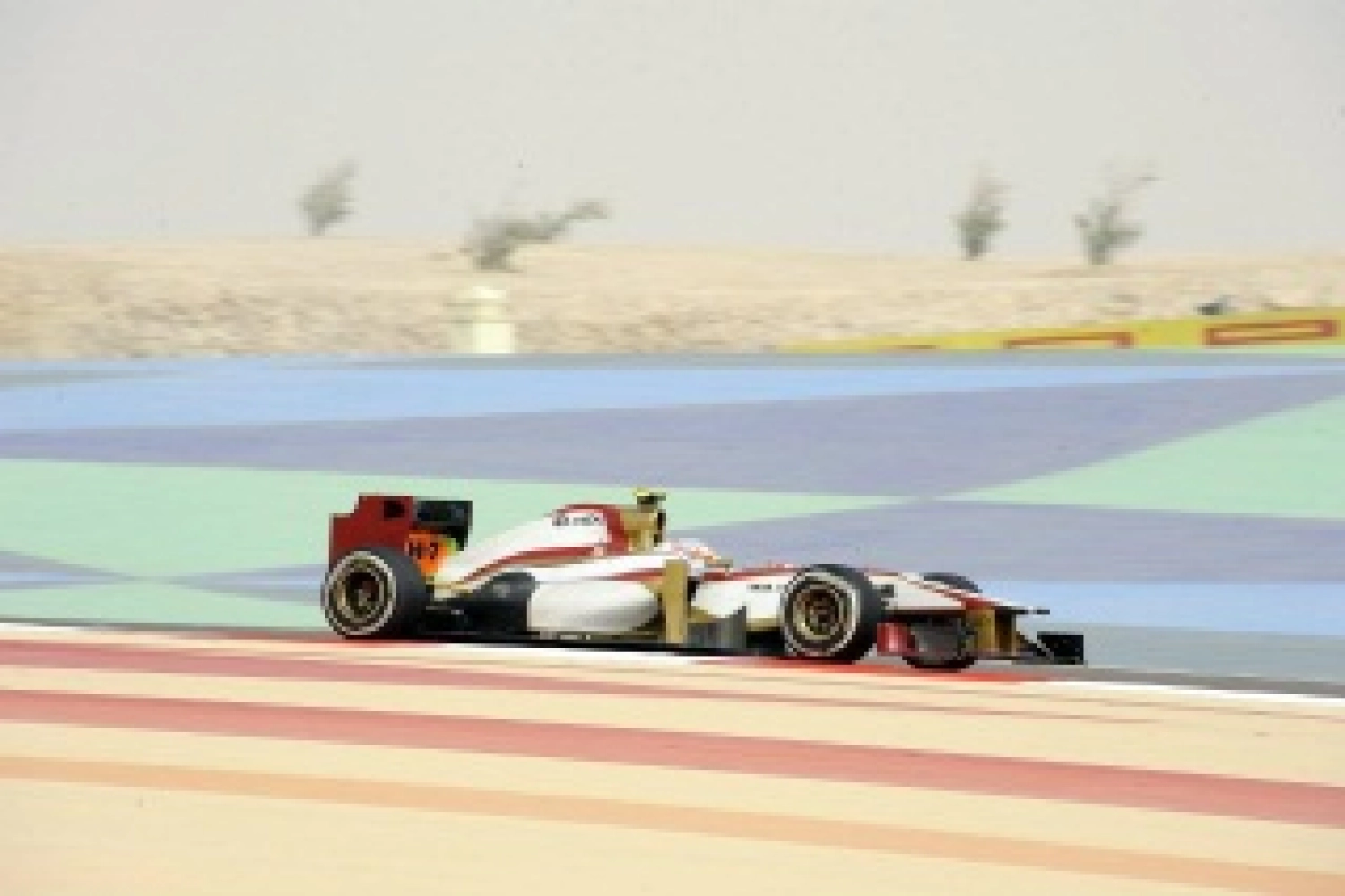 Saturday: HRT gets closer to Marussia