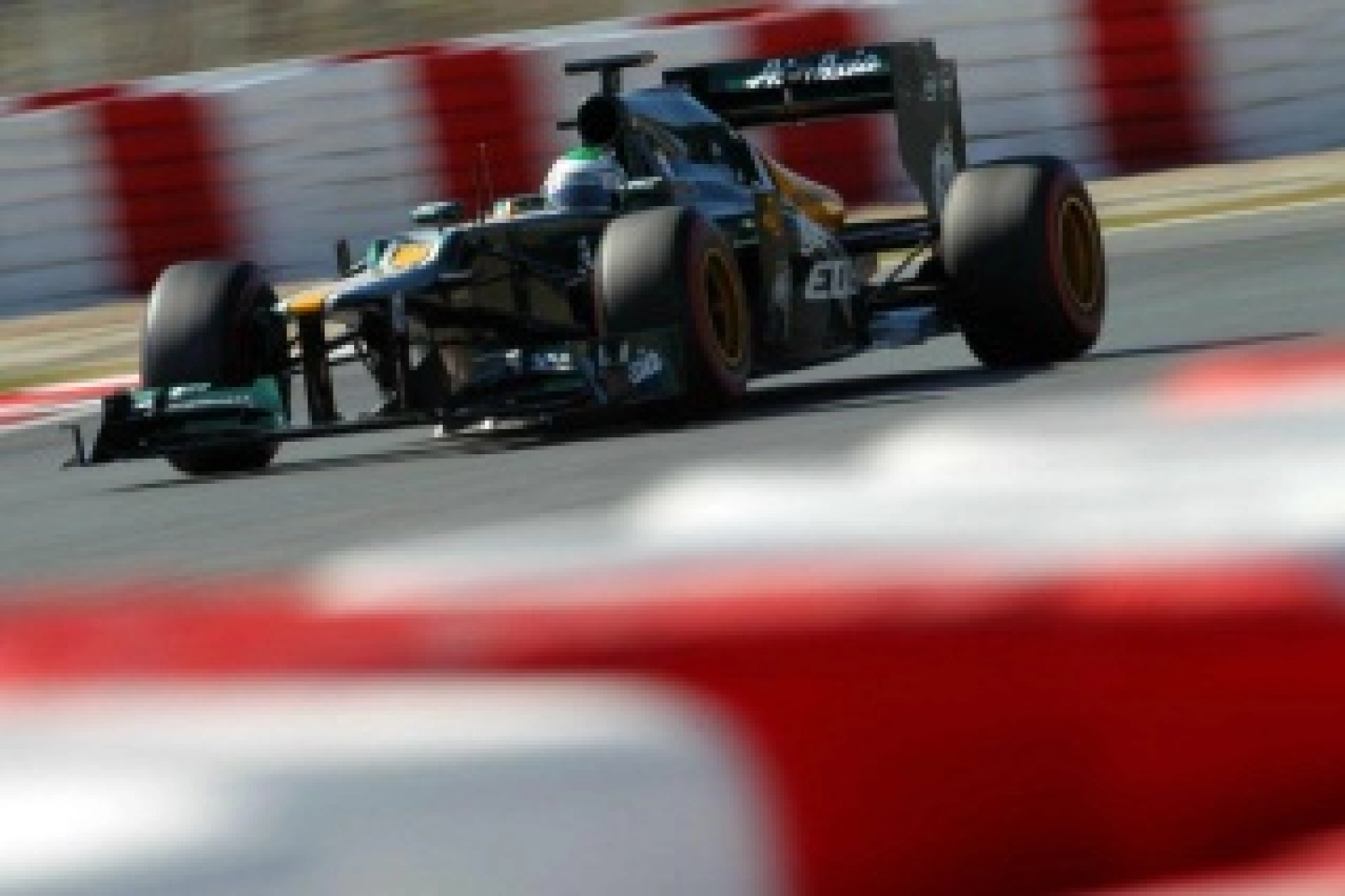 Objective Q2 for Caterham in Valencia