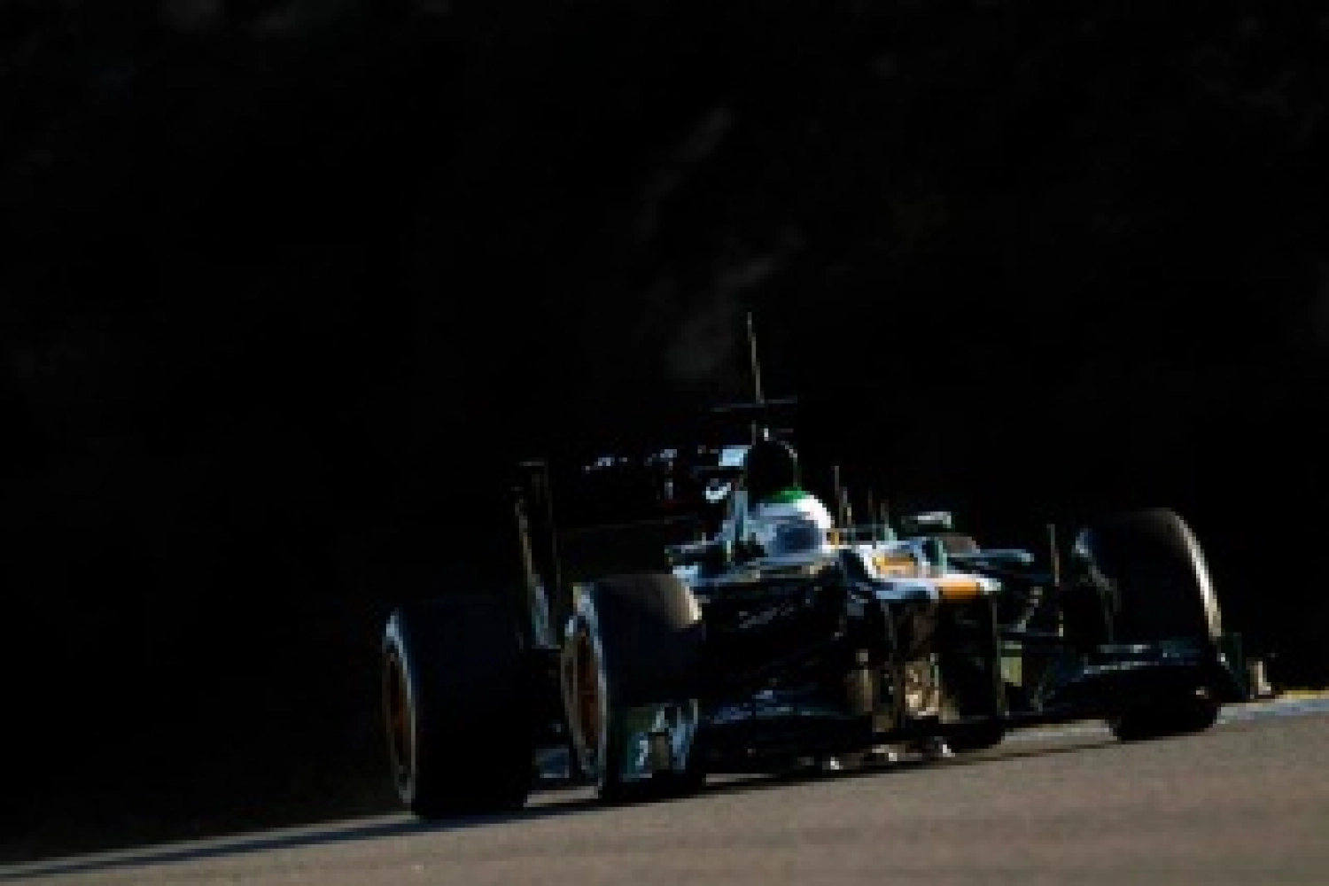 Toro Rosso sees Caterham as a rival
