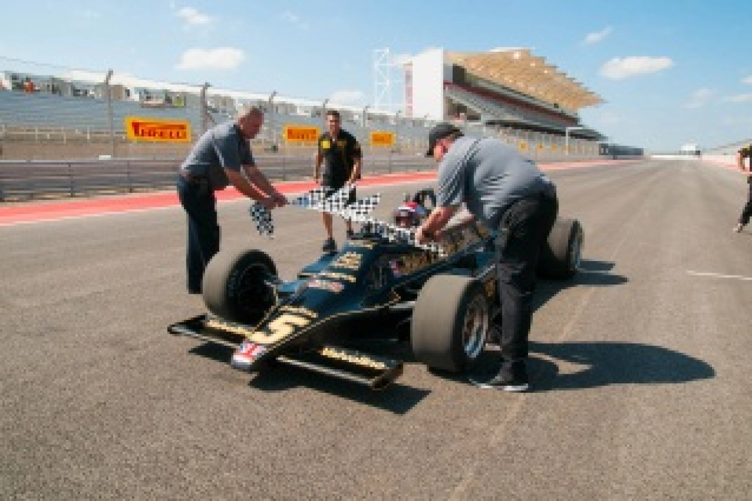 The Circuit of the Americas officially inaugurated