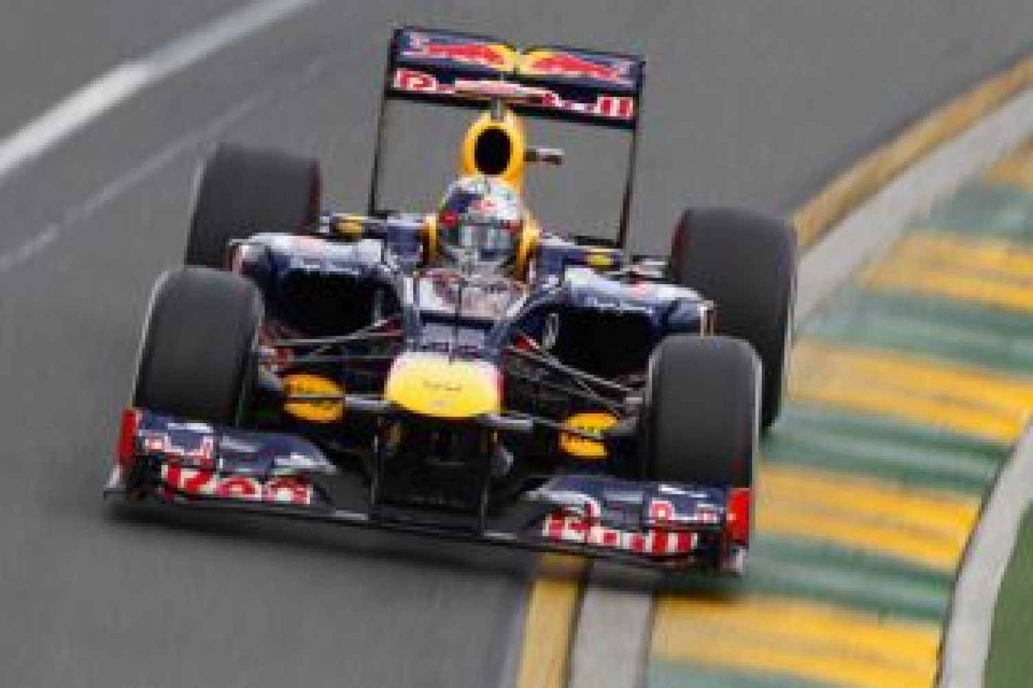 Saturday: Red Bull and Vettel regain pole position