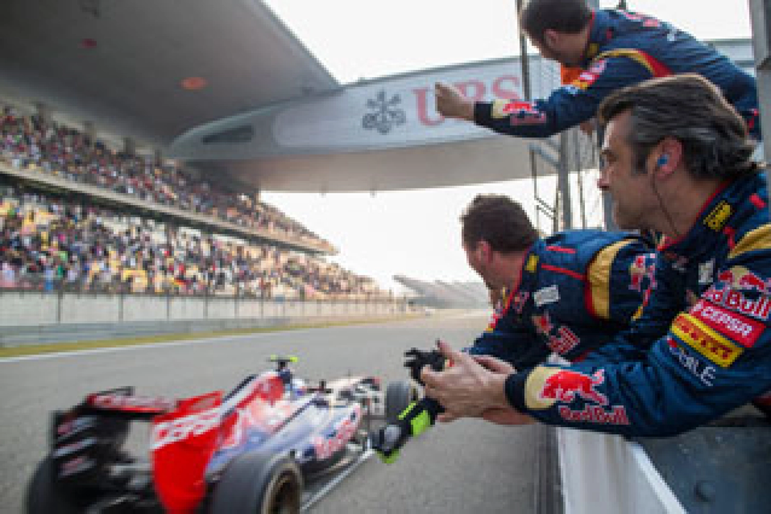 Sunday: Ricciardo offers new points to Toro Rosso