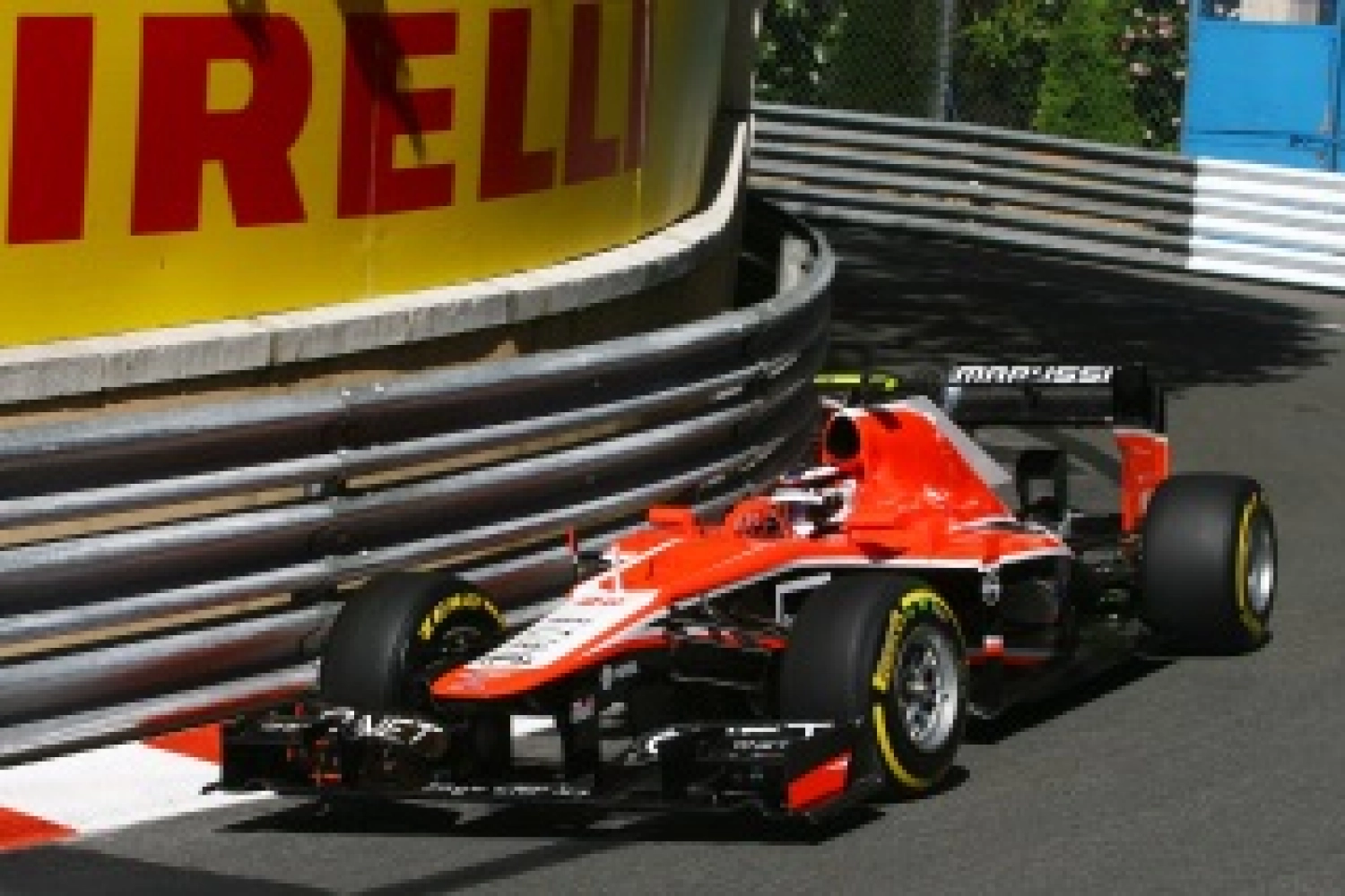 Marussia partners with Reading club