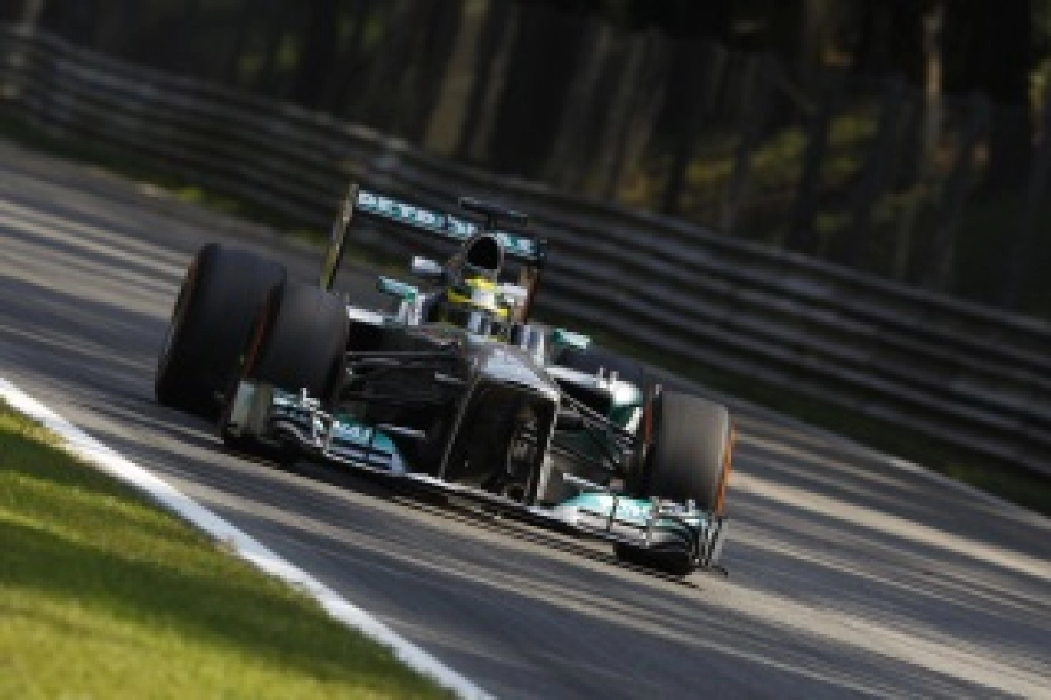 Saturday: Rosberg saved what he could for Mercedes
