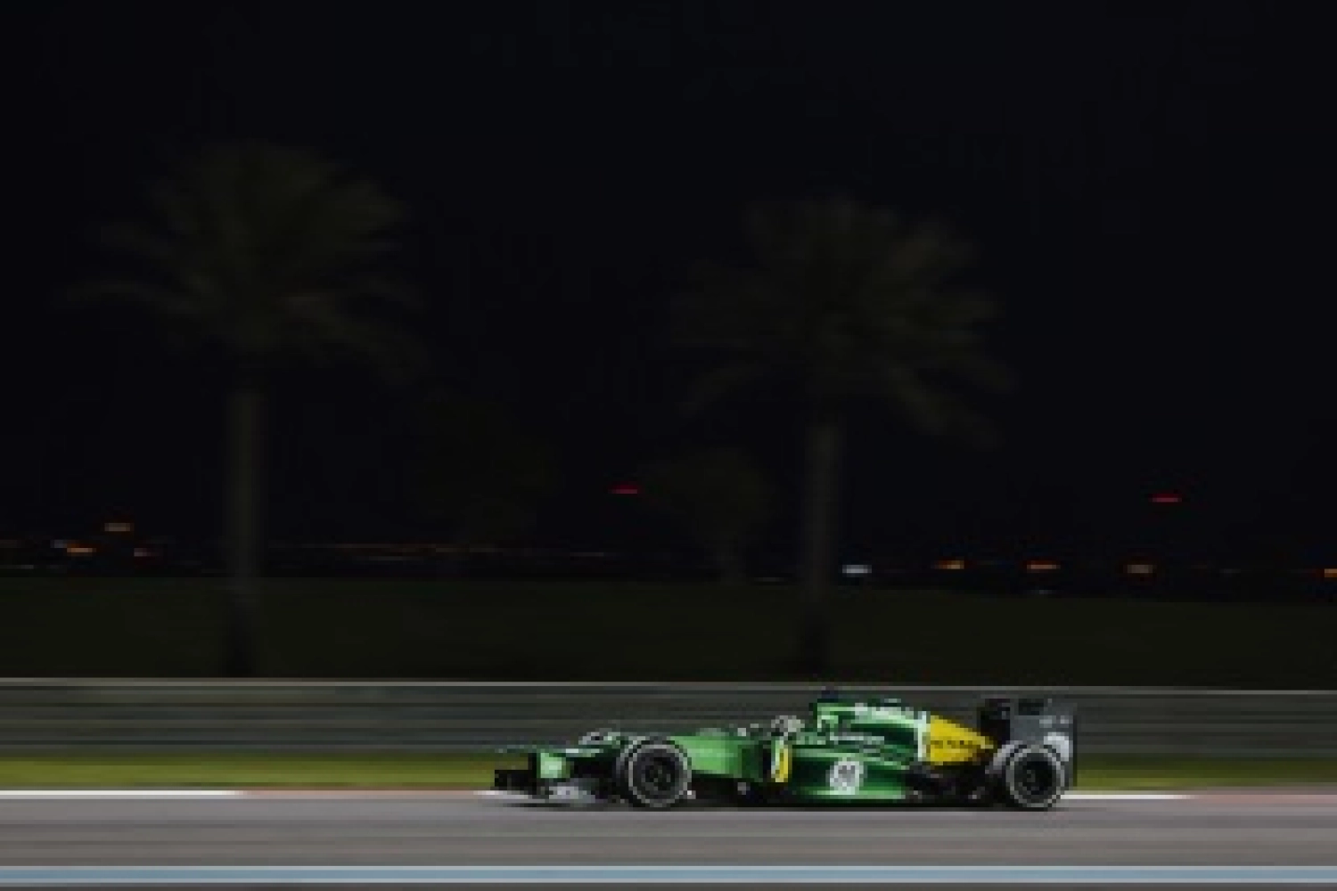 Saturday: Van der Garde easily outpaces Pic at Caterham