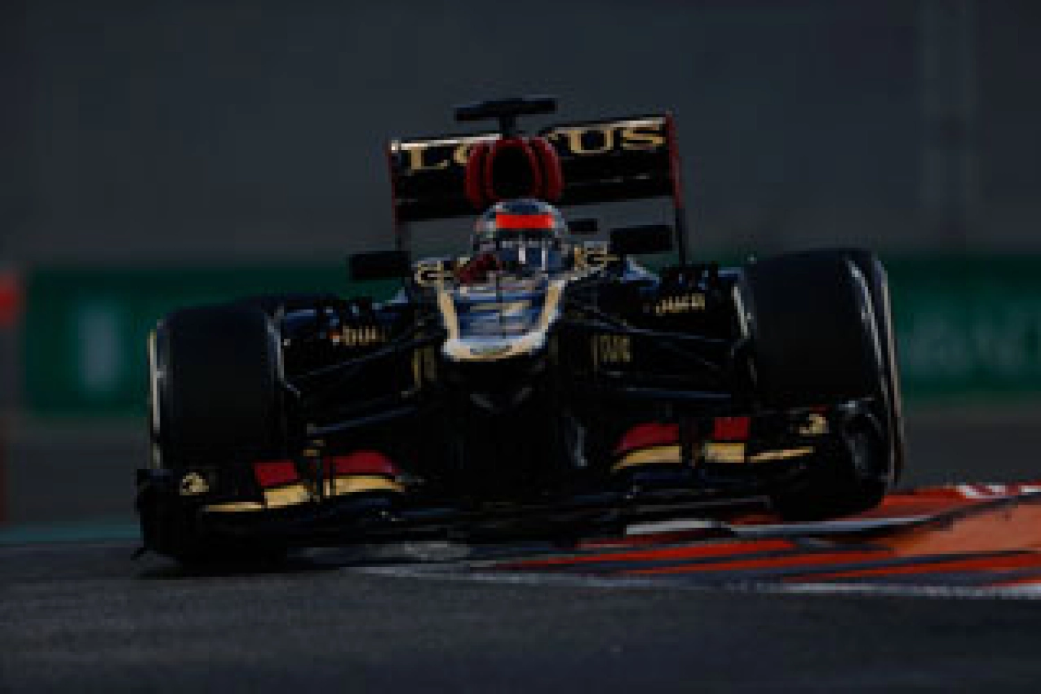Saturday: Räikkönen and Grosjean aim for big points for Lotus