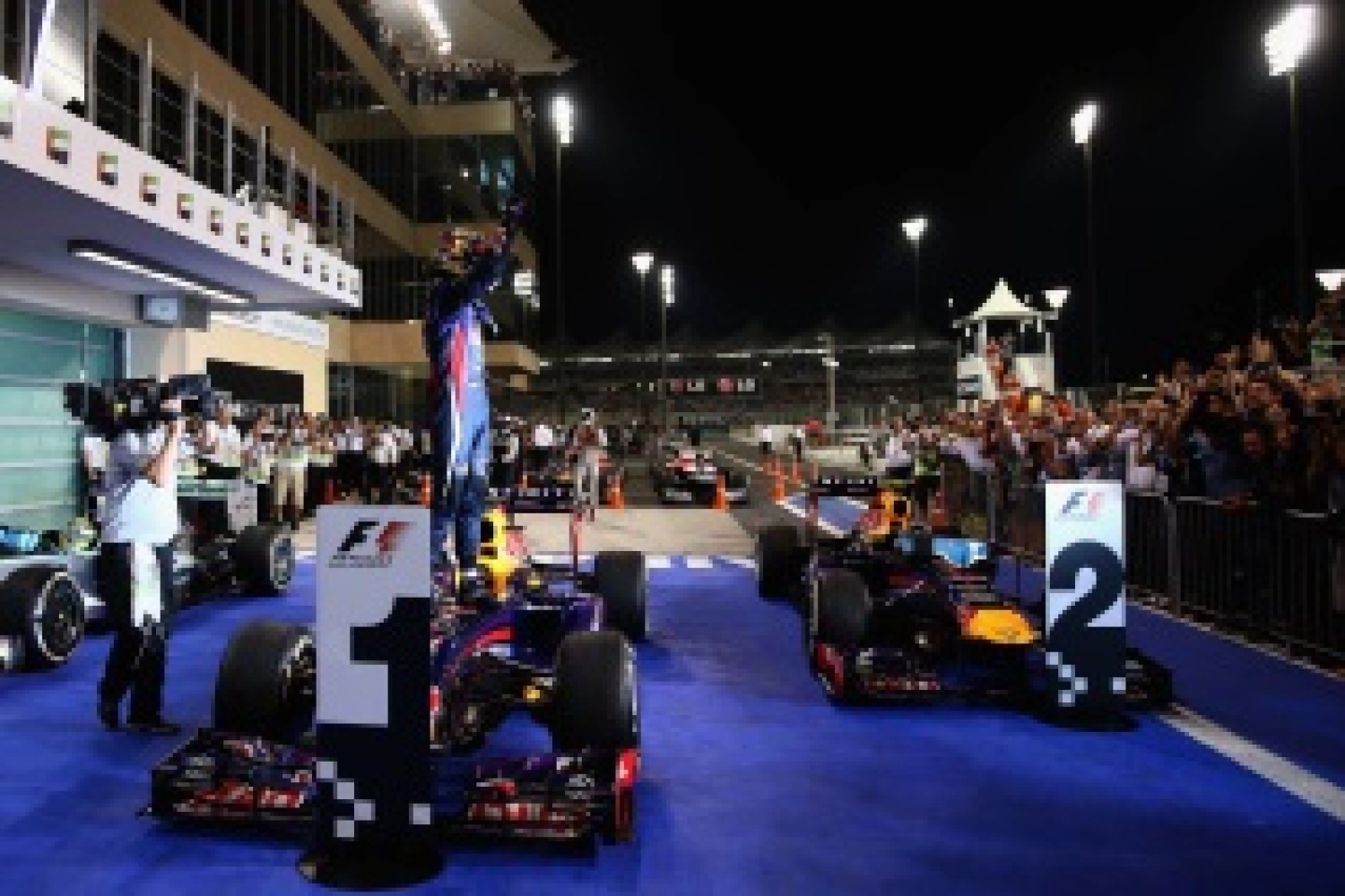 Vettel and Webber escape sanction after their donuts