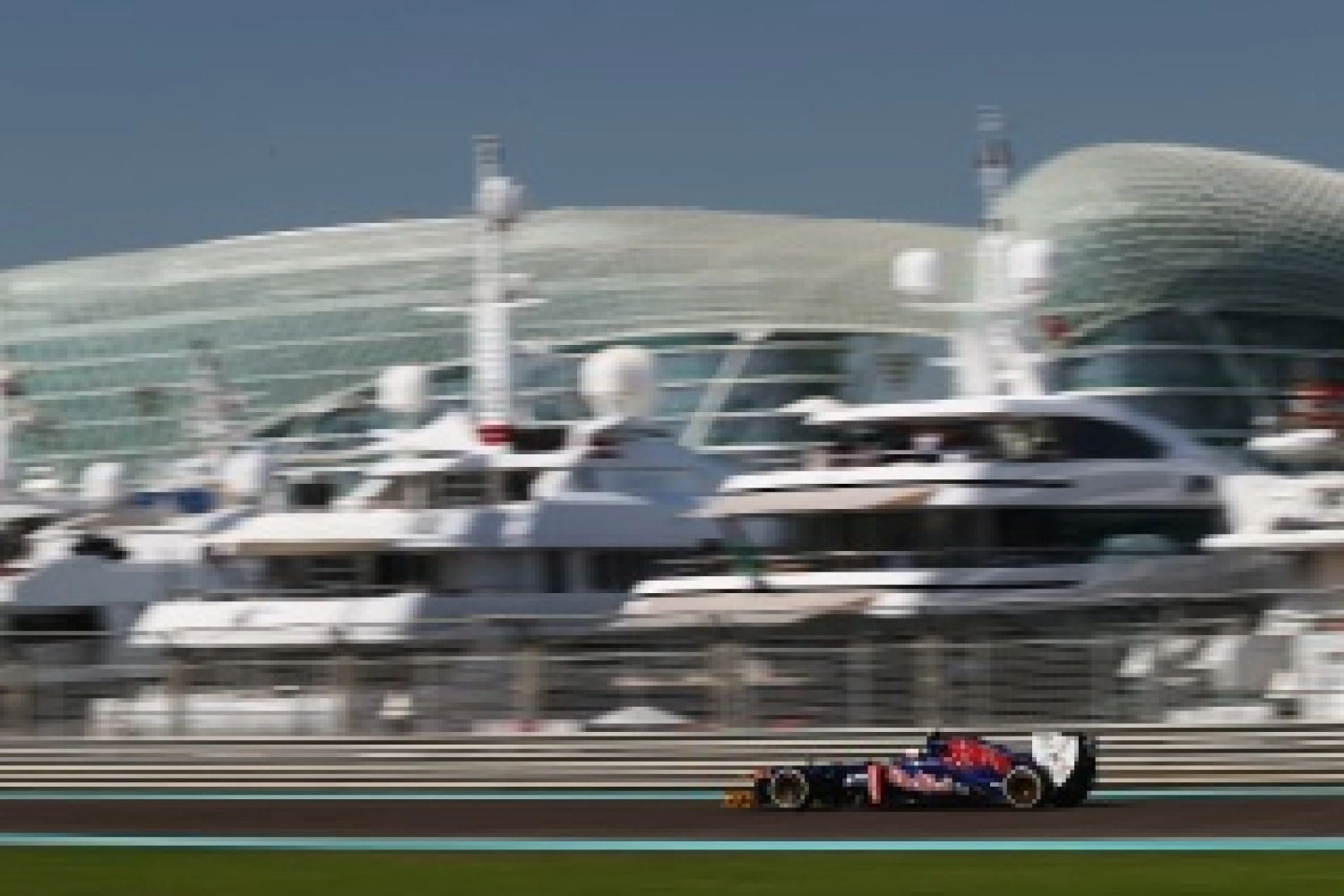Sunday: The Toro Rosso drivers finish far behind