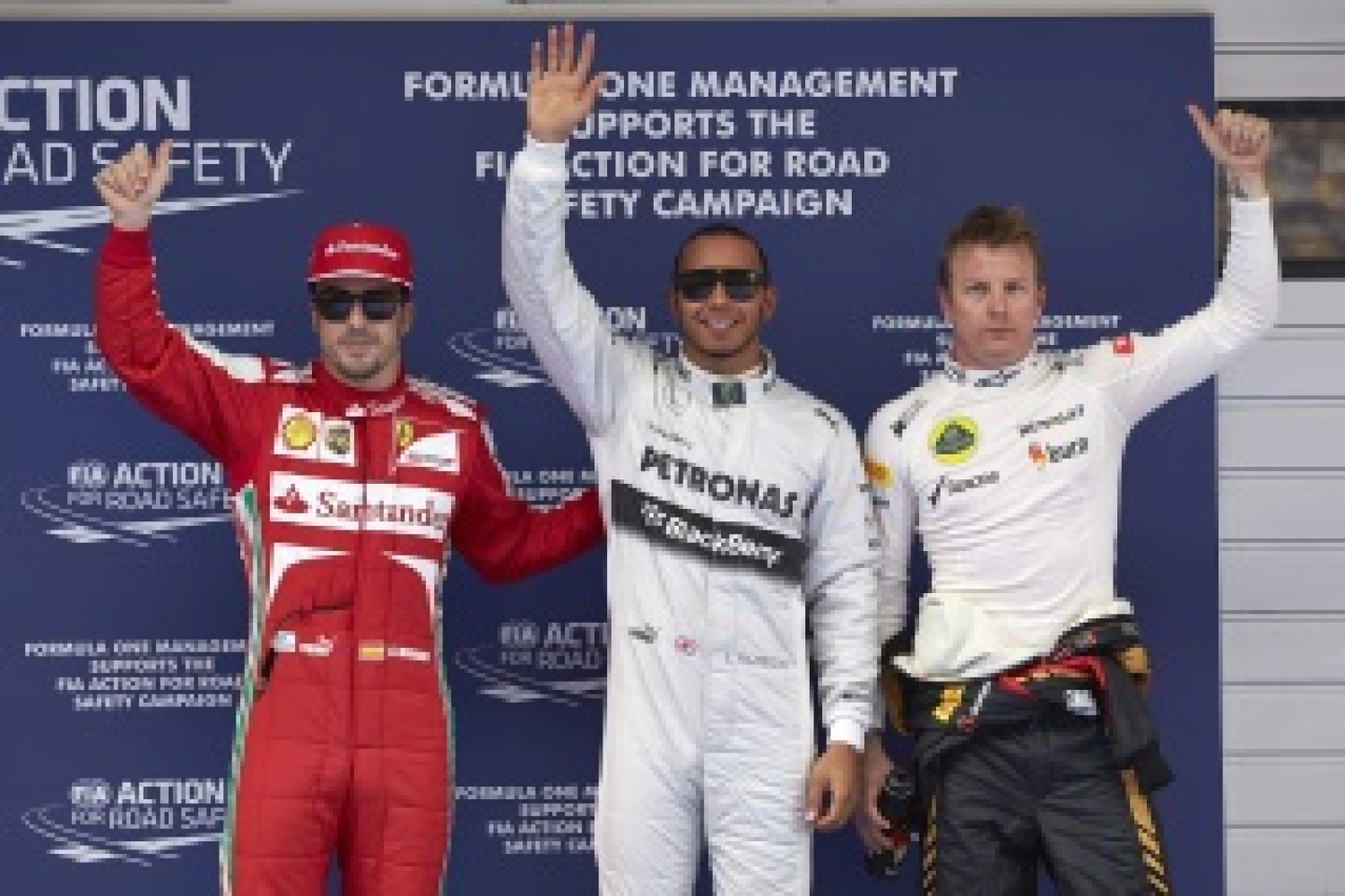 China – Qualifying: Lewis Hamilton secures pole position for Mercedes