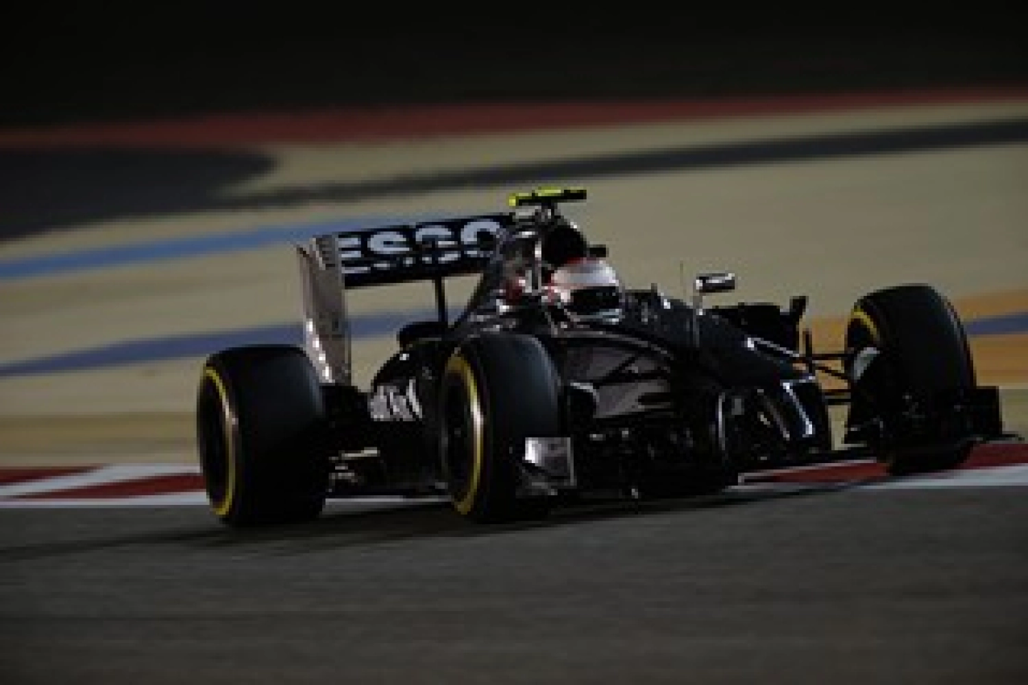 Saturday: Jenson Button aims for the podium for McLaren