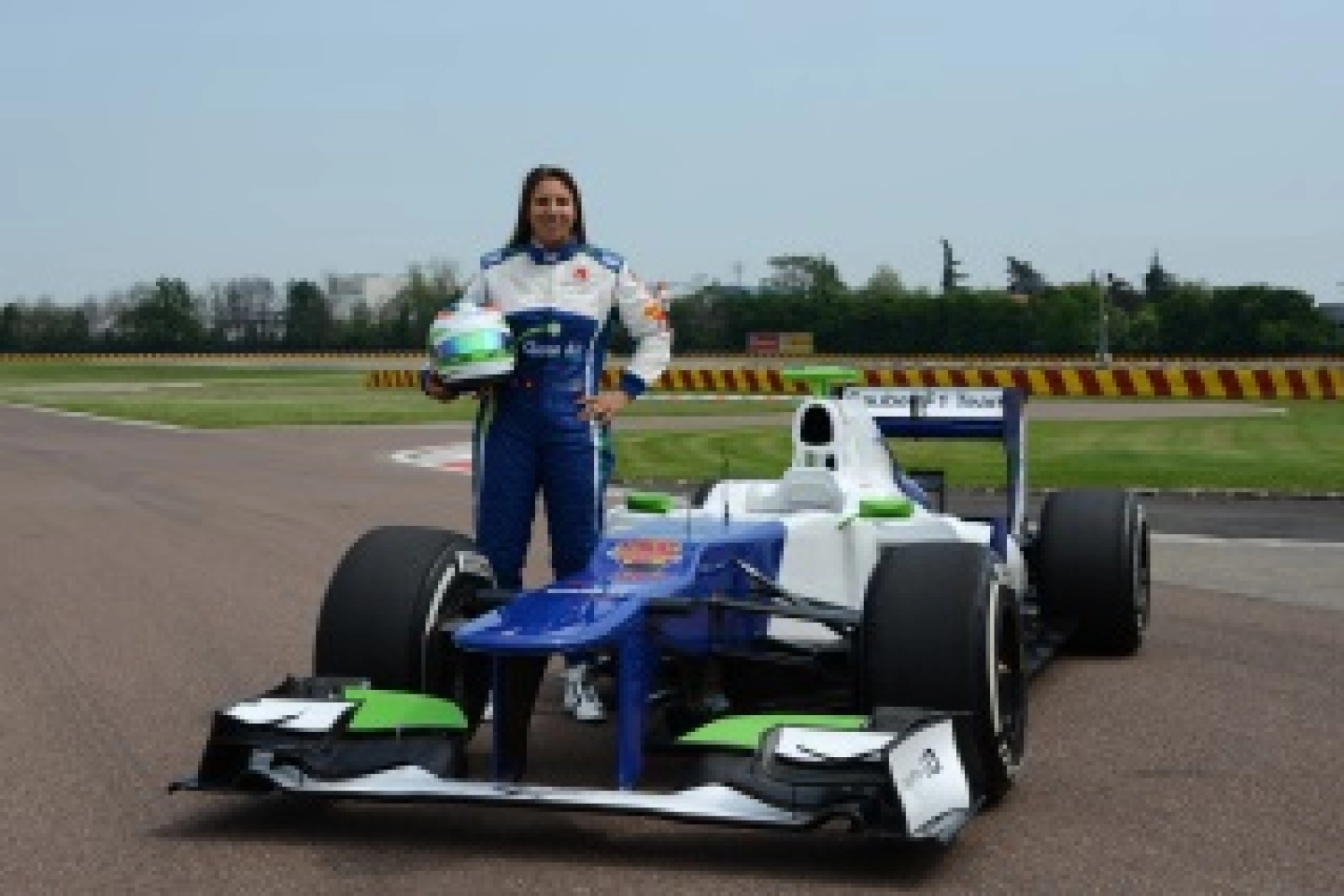 Sauber F1: Simona de Silvestro completes 323 laps in testing