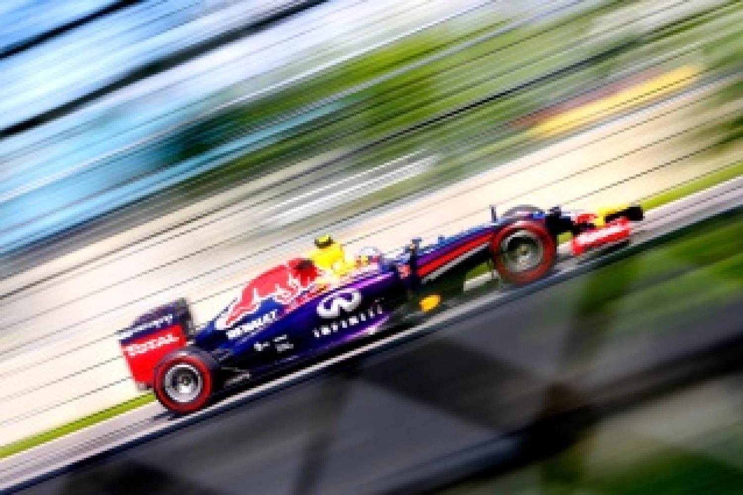 Saturday: Red Bull and Vettel secure the front row at the Hungaroring
