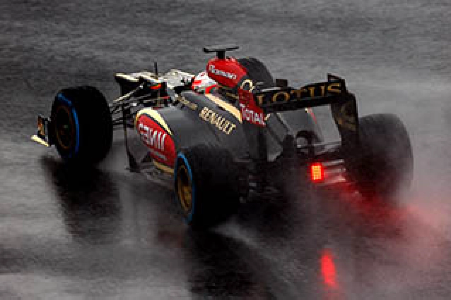 Bianchi Accident: Vettel and Hamilton Want Better Performing Rain Tires