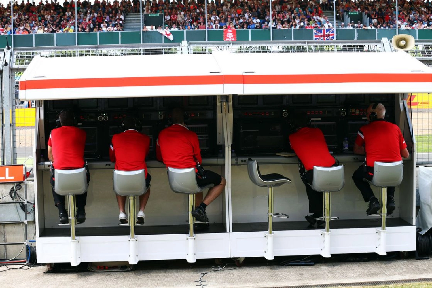 Wurz and Whitmarsh refuse a director role at Manor