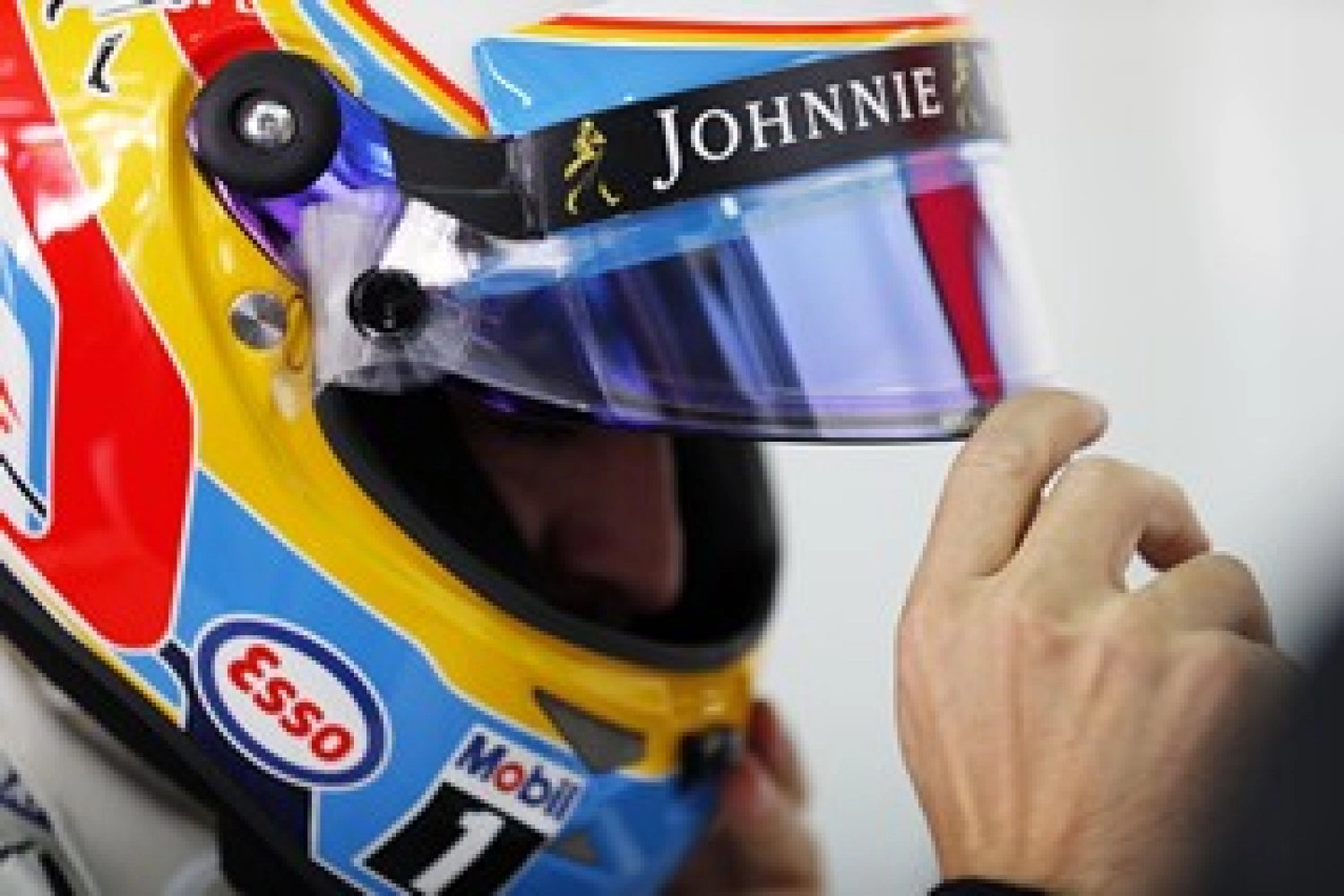 Hamilton: “What could Fernando be thinking right now?”