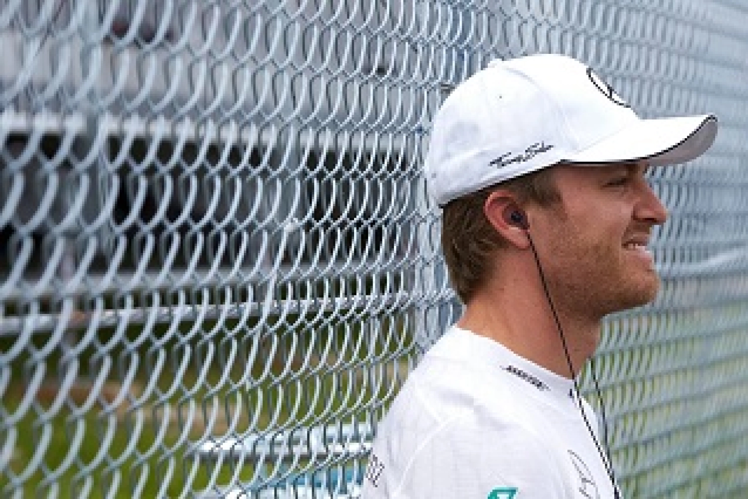 Mercedes: Rosberg is pleased, Hamilton puts things into perspective