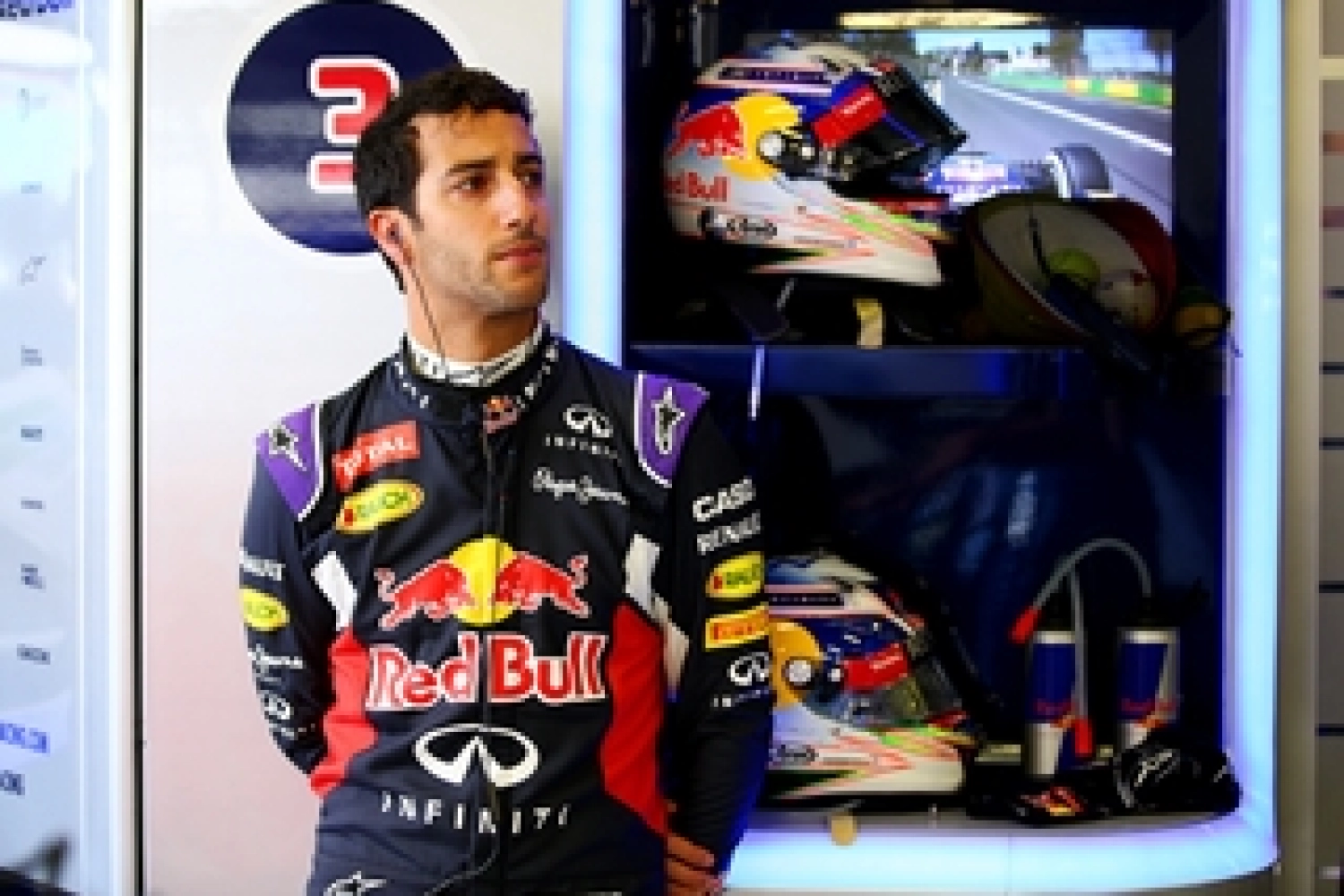 Australian GP: Ricciardo already forced to use a second Renault engine