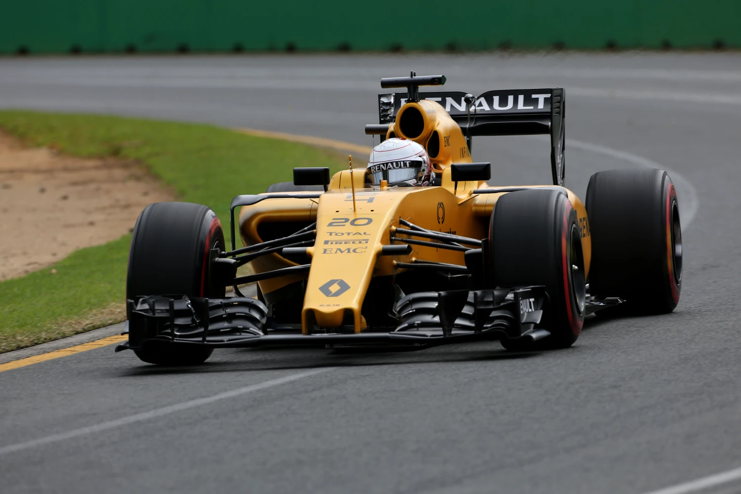 Satisfaction for Renault to reach Q2