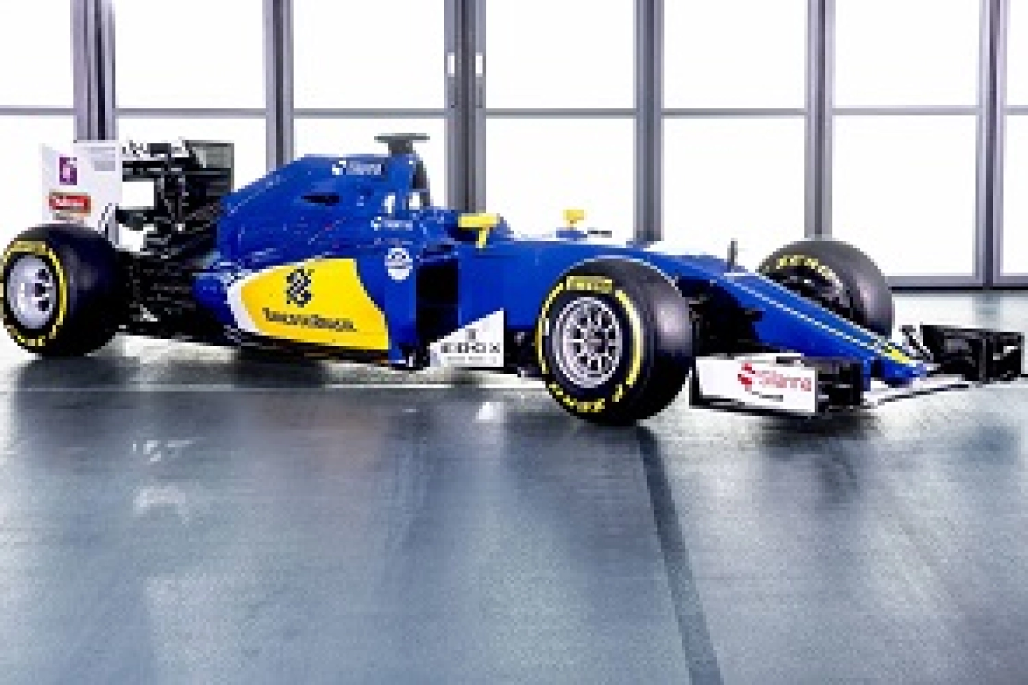 Sauber reveals the shape of its C35