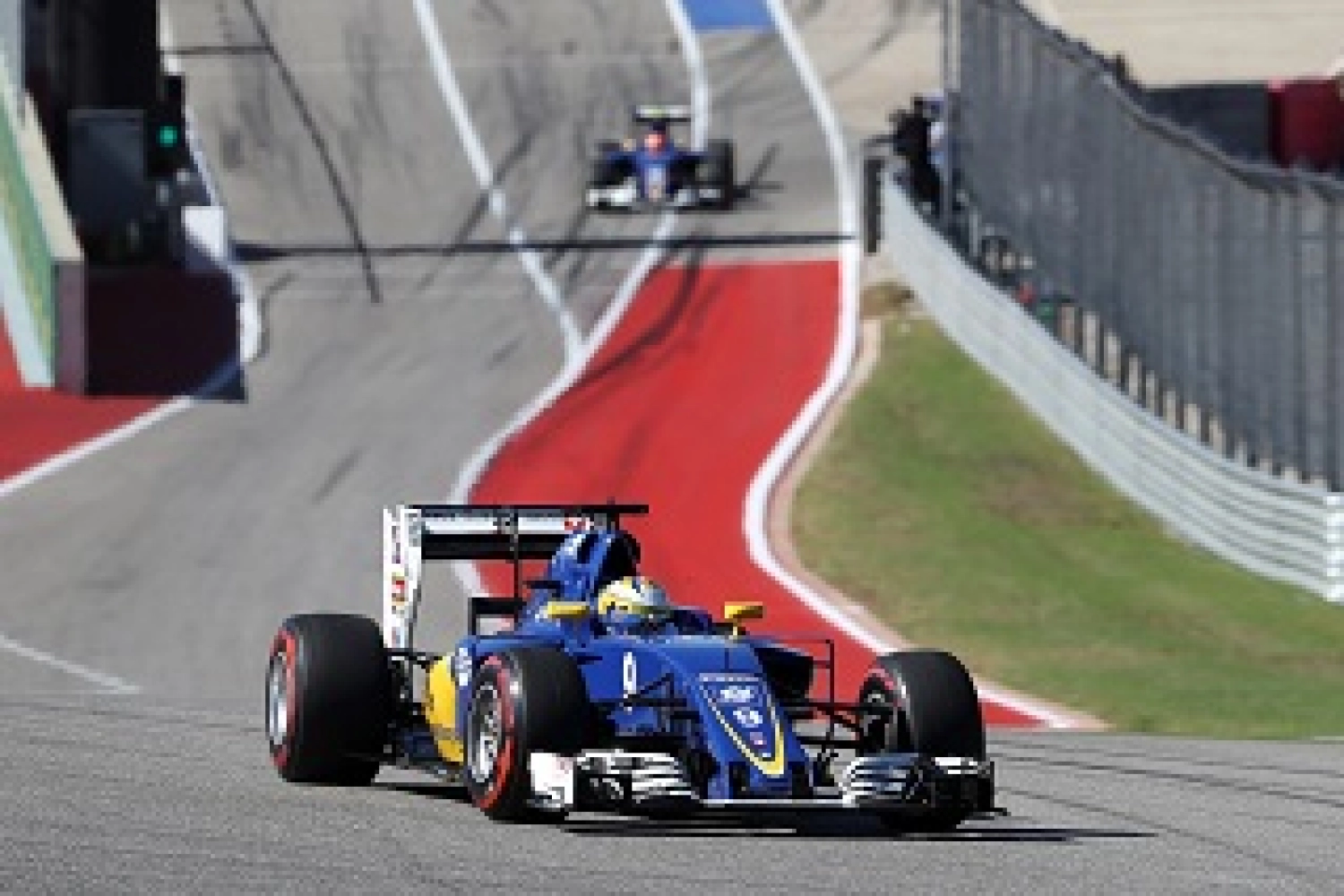 Felipe Nasr gives Sauber hope on the Austin track