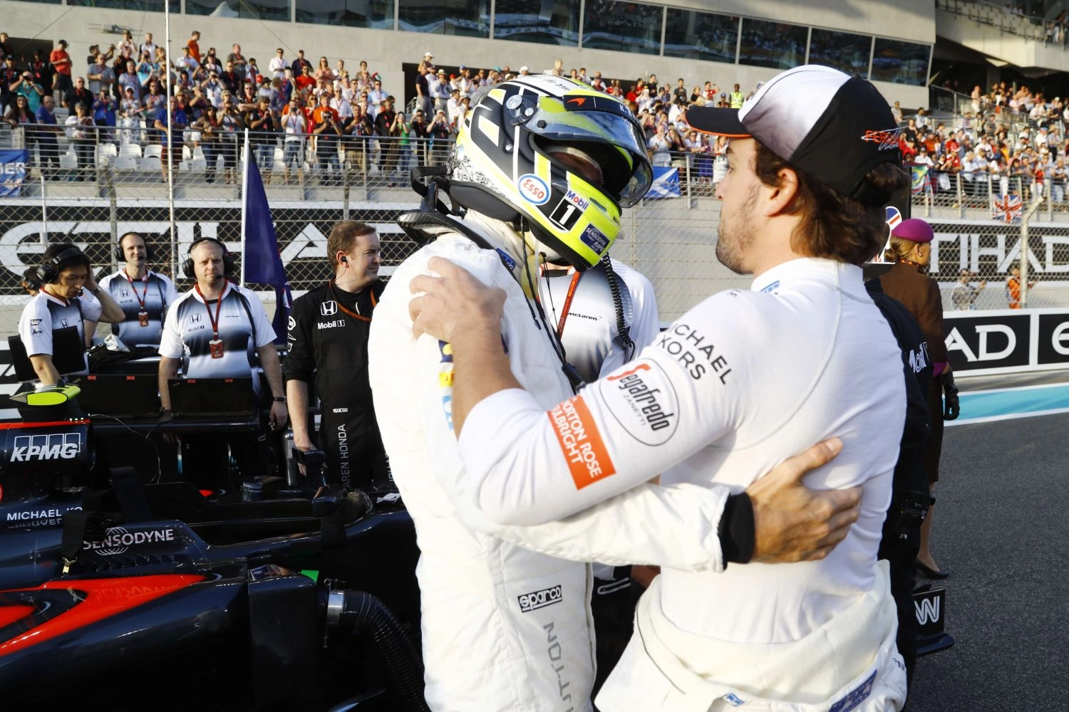 Premature end for Jenson Button as Fernando Alonso finishes 10th in Abu Dhabi