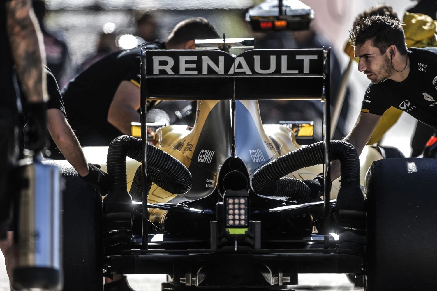 Promotion for Rob White and Ciaron Pilbeam returns to Renault