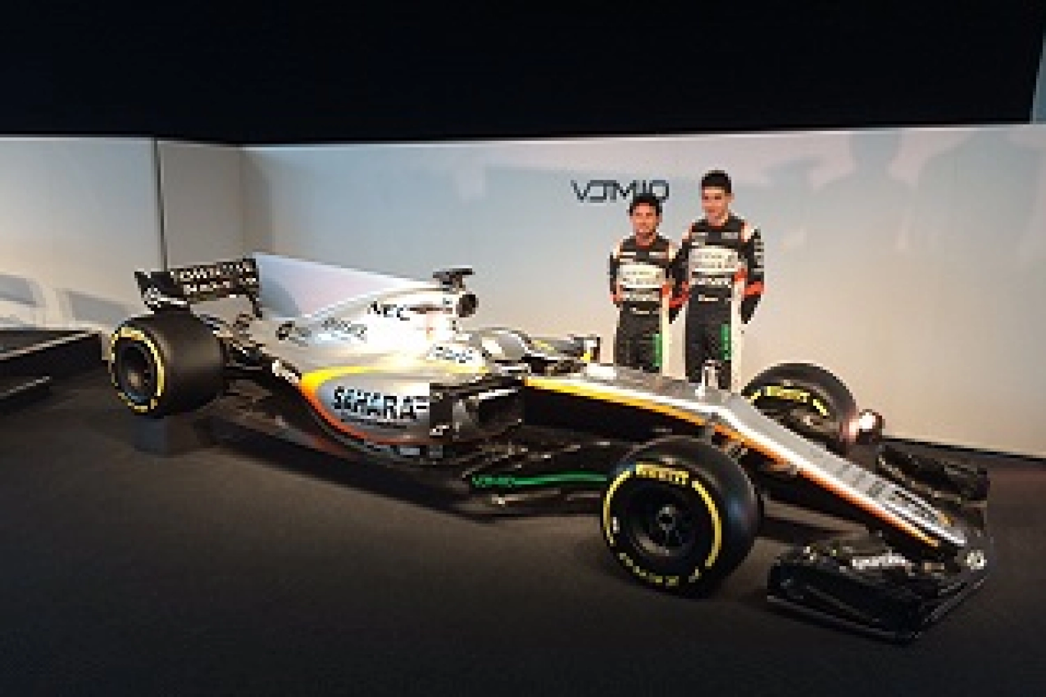 Force India unveils VJM10 with Esteban Ocon and Sergio Pérez