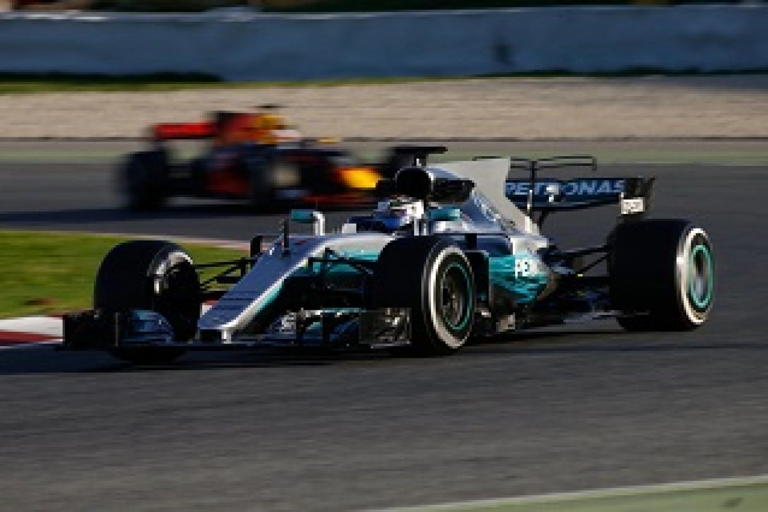 Pre-Season Testing – Statistics: Mercedes ahead on mileage, Ferrari on the clock