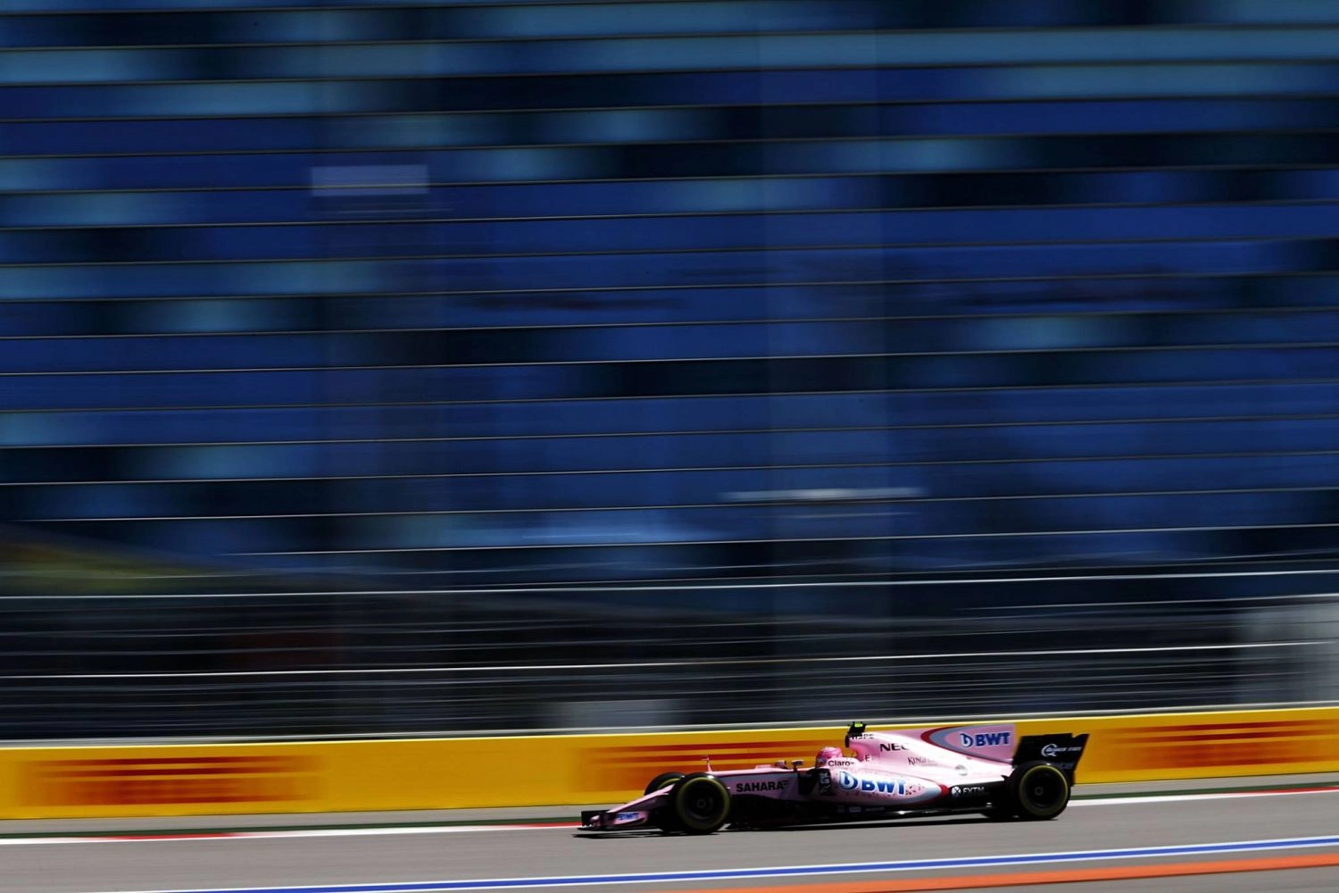 Sochi Qualifying – Force India: two top-10 finishes and a first for Ocon
