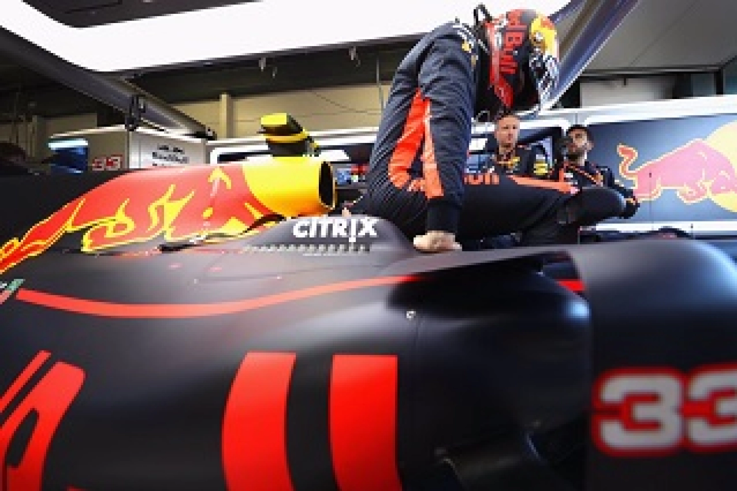 Malaysia – Free Practice 1: Verstappen and Ricciardo tackle the rain