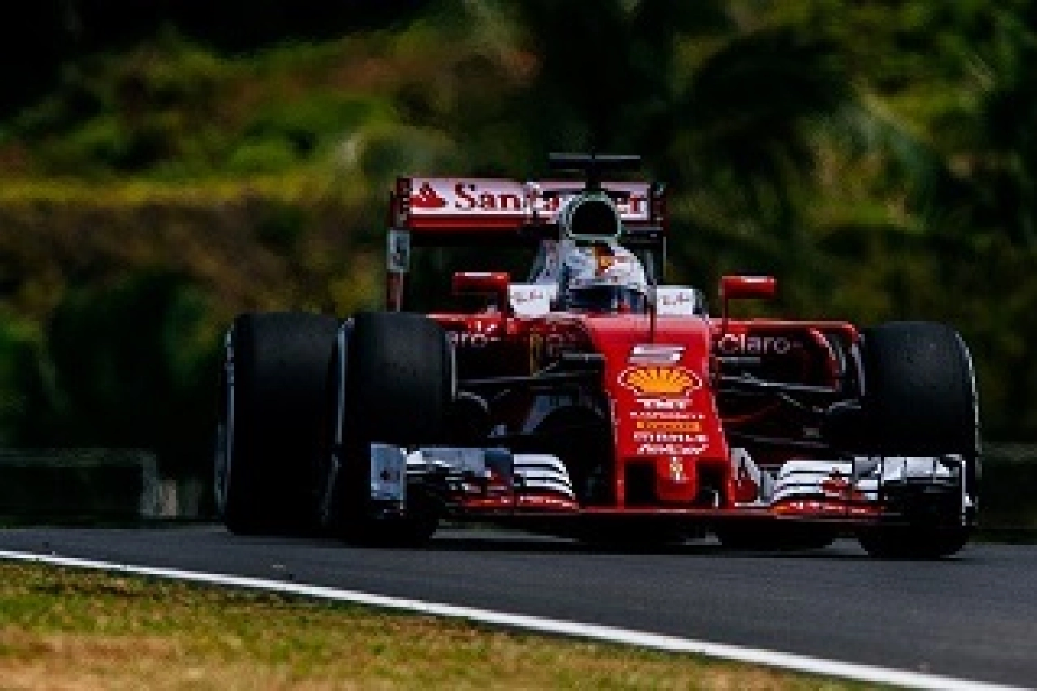 Ferrari: Vettel salvages race at Sepang, Räikkönen unlucky