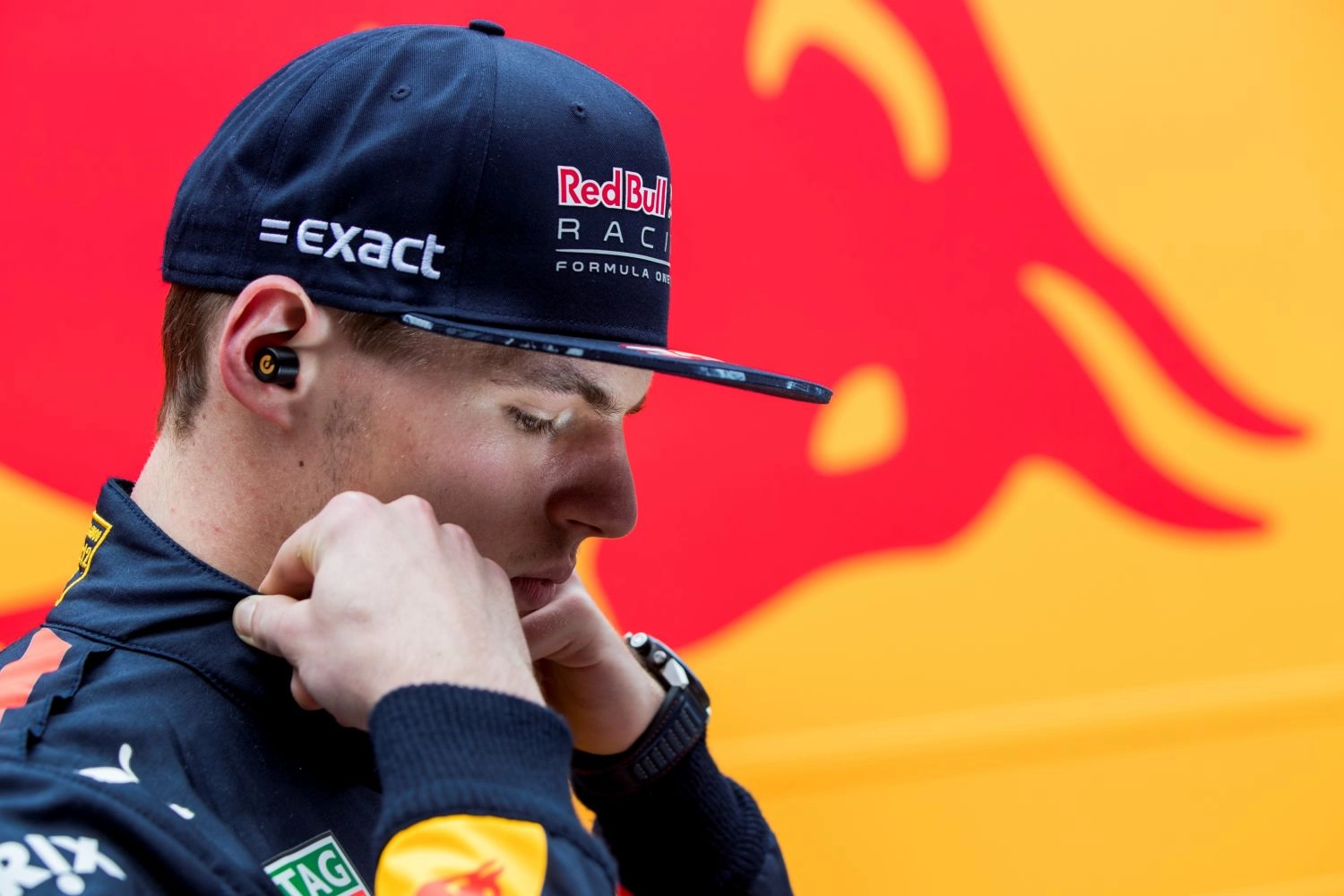 Verstappen blames Hamilton for his retirement