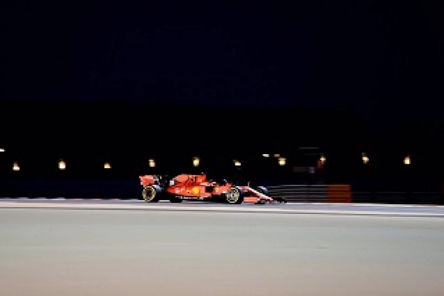 Bahrain – Free Practice 2: Vettel and Ferrari dominate, Hülkenberg surprises