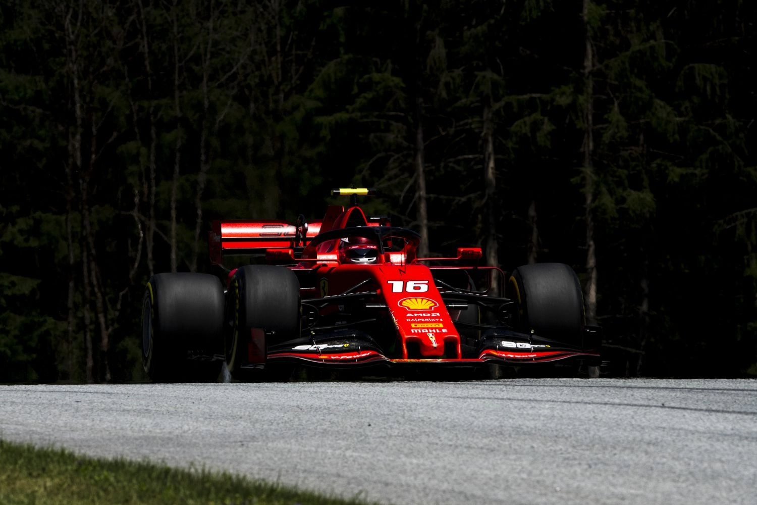 Austria – Free Practice 2: Leclerc dominates, Verstappen and Bottas in the wall